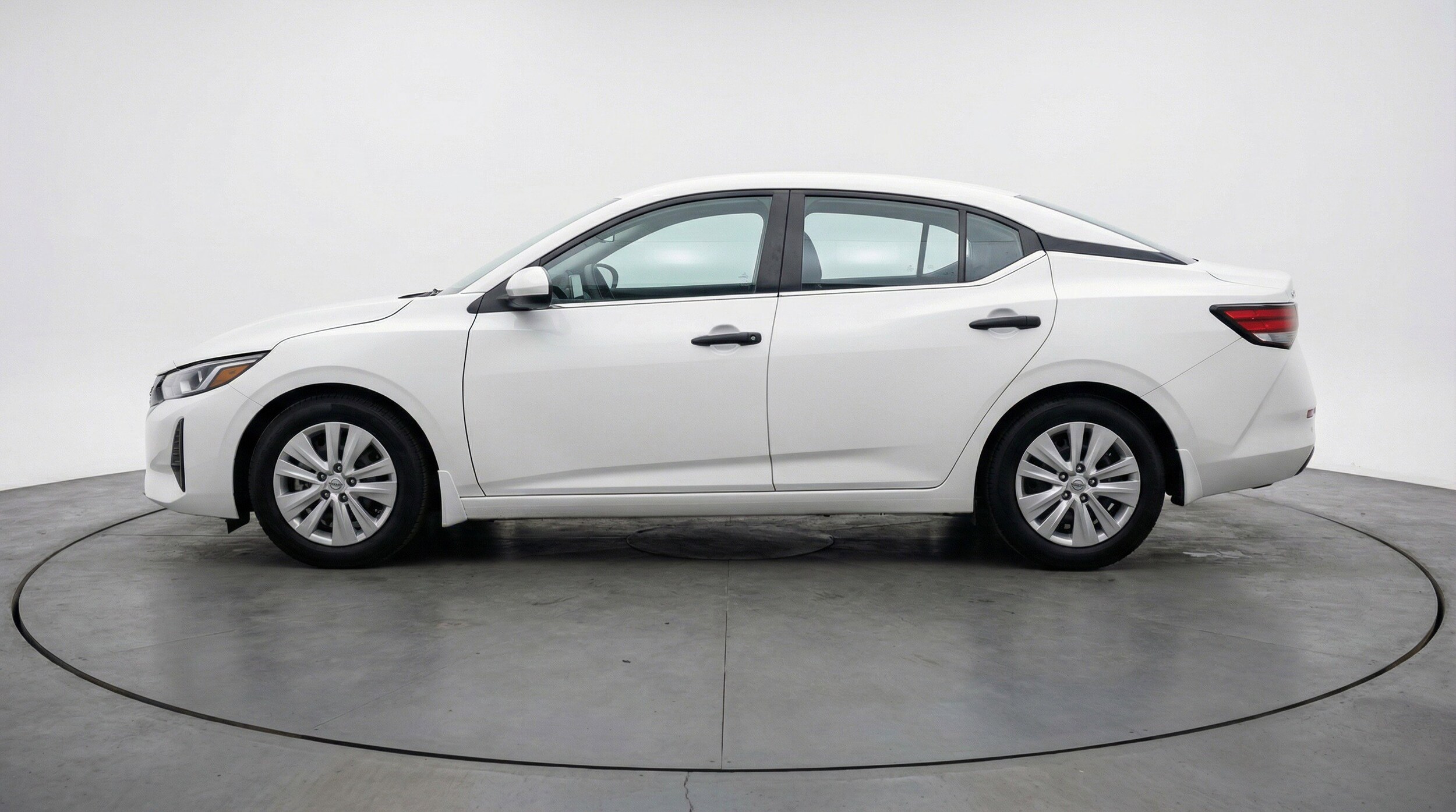 Thumbnail: 2025 Nissan Sentra - 5