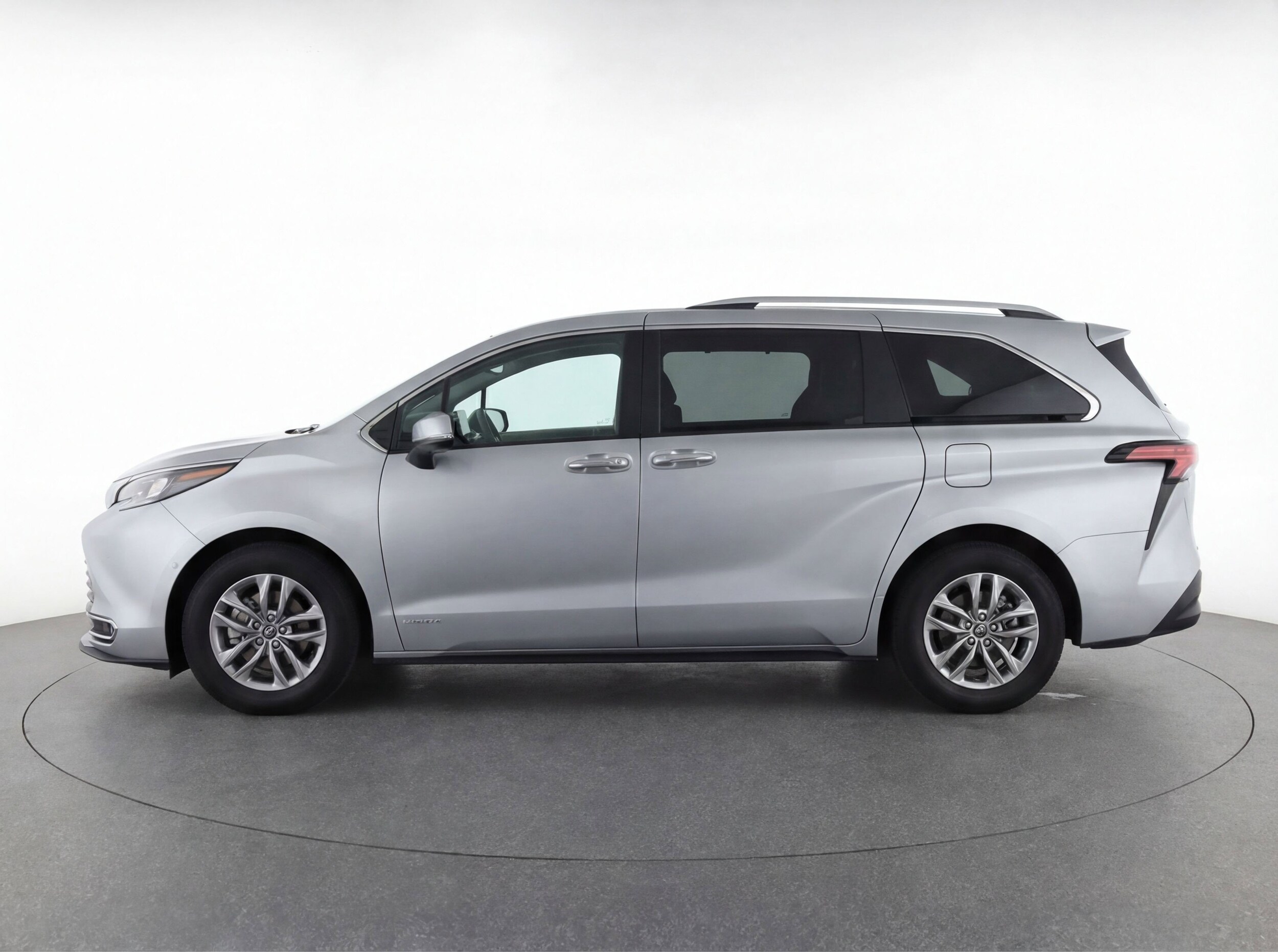 Thumbnail: 2024 Toyota Sienna - 5