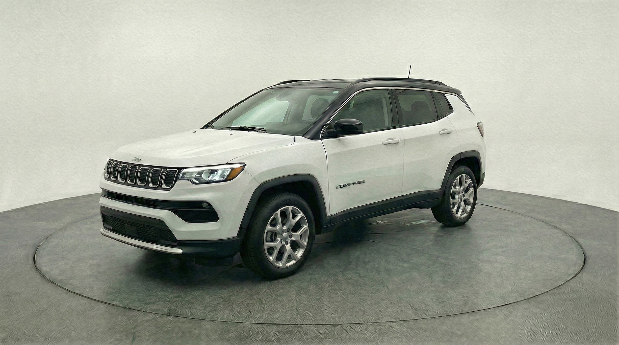 Thumbnail: 2025 Jeep Compass - 3