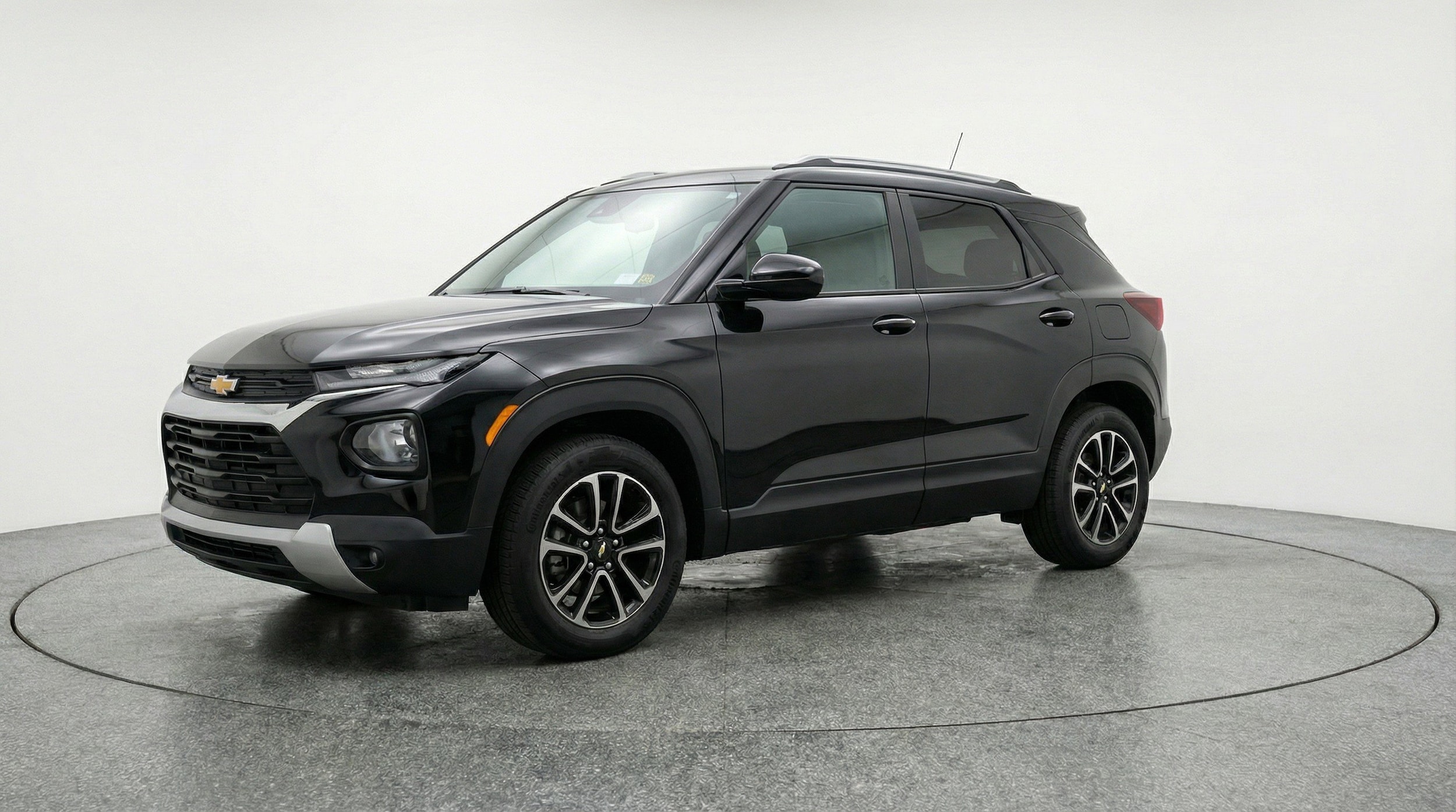 Thumbnail: 2025 Chevrolet TrailBlazer - 3