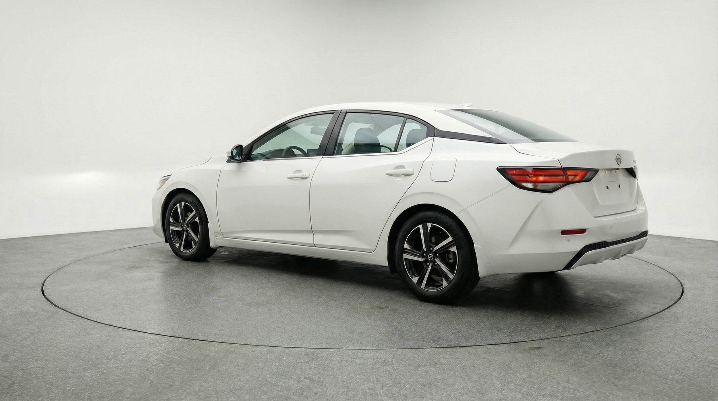 Thumbnail: 2025 Nissan Sentra - 5