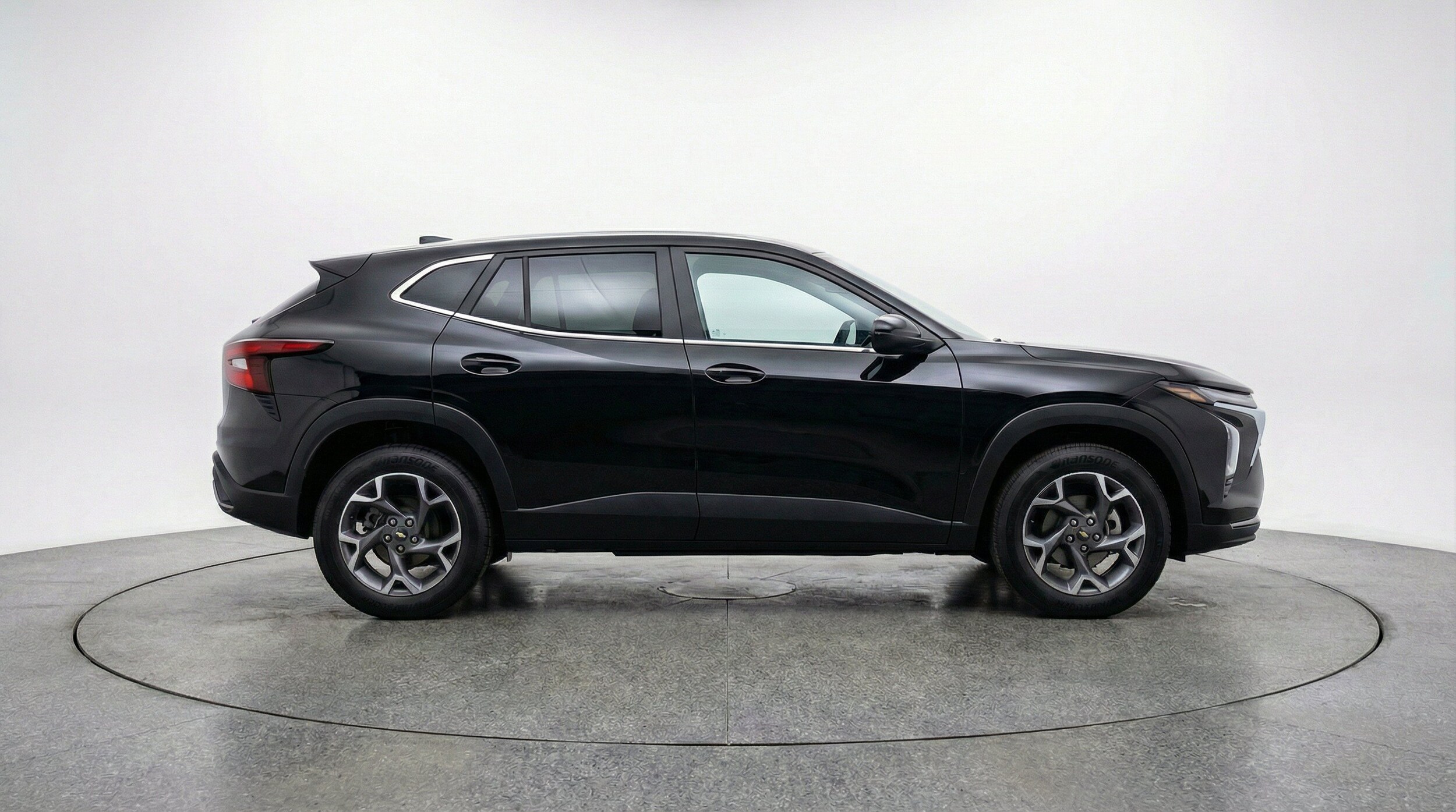 Thumbnail: 2025 Chevrolet Trax - 11