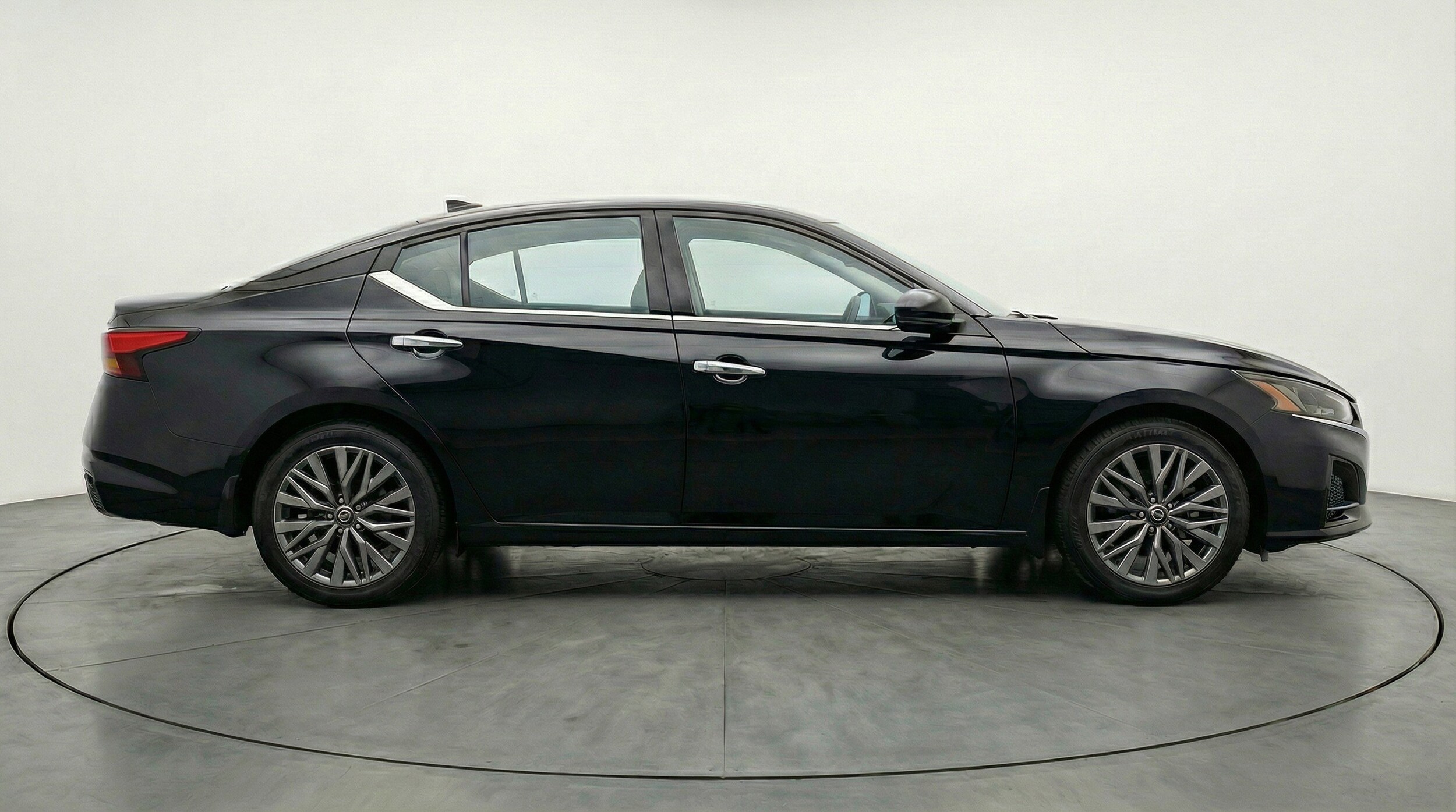 Thumbnail: 2025 Nissan Altima - 11