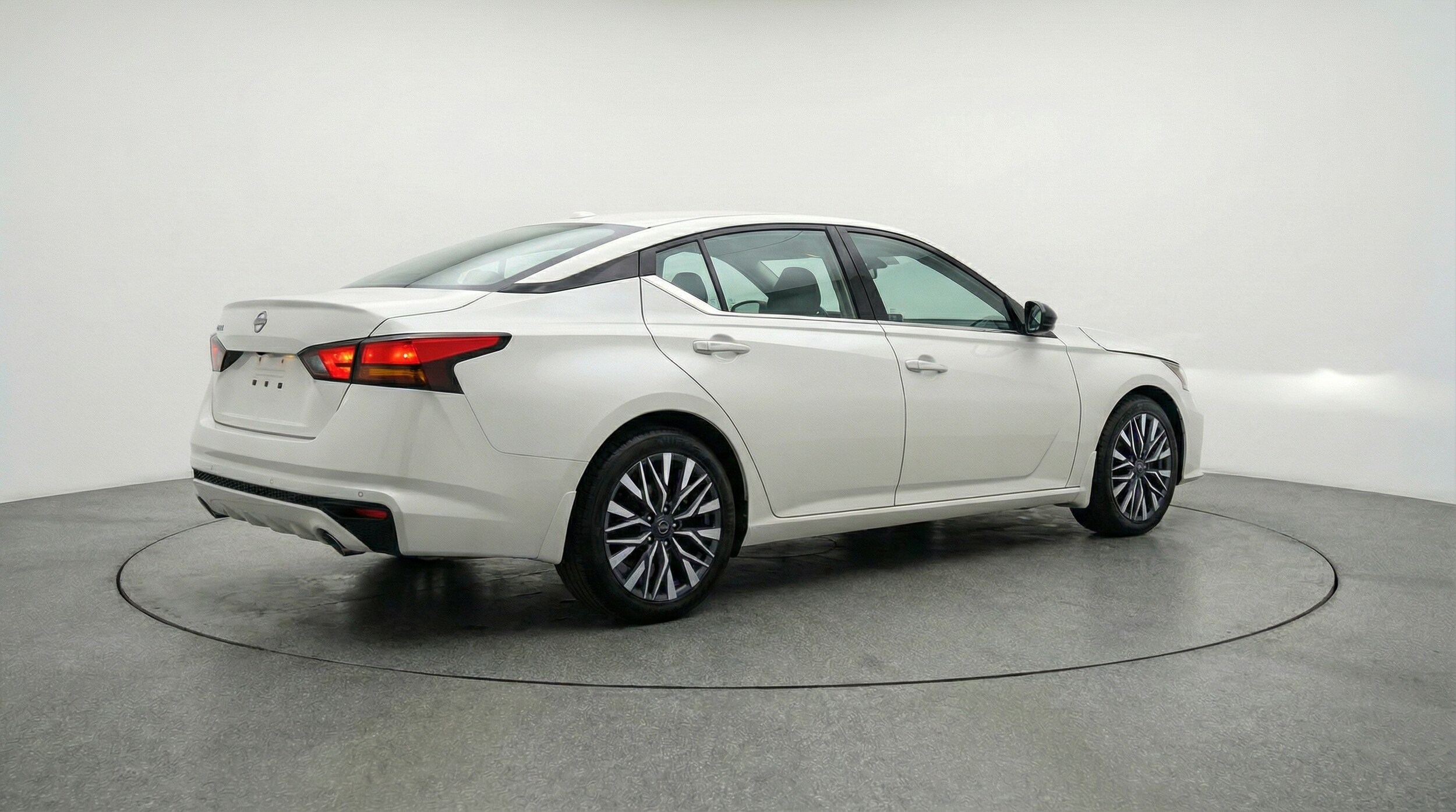 Thumbnail: 2025 Nissan Altima - 7