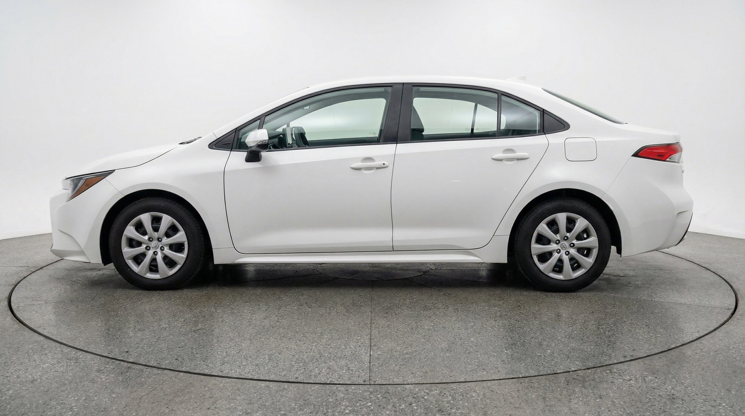 Thumbnail: 2025 Toyota Corolla - 5