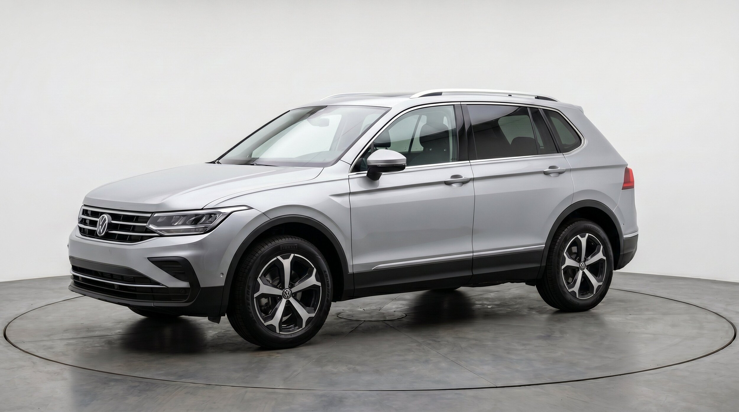 Thumbnail: 2026 Volkswagen Tiguan - 3