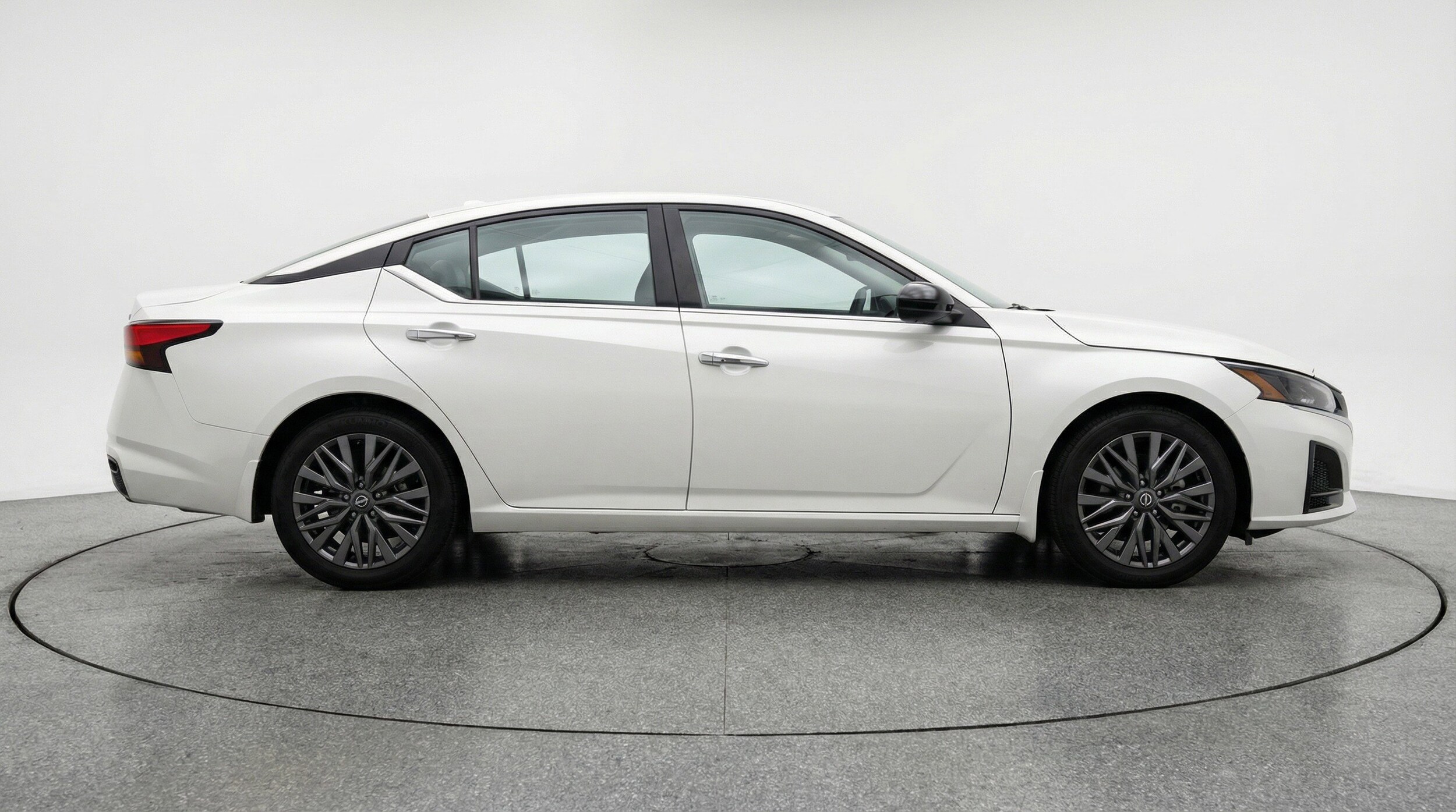 Thumbnail: 2025 Nissan Altima - 11