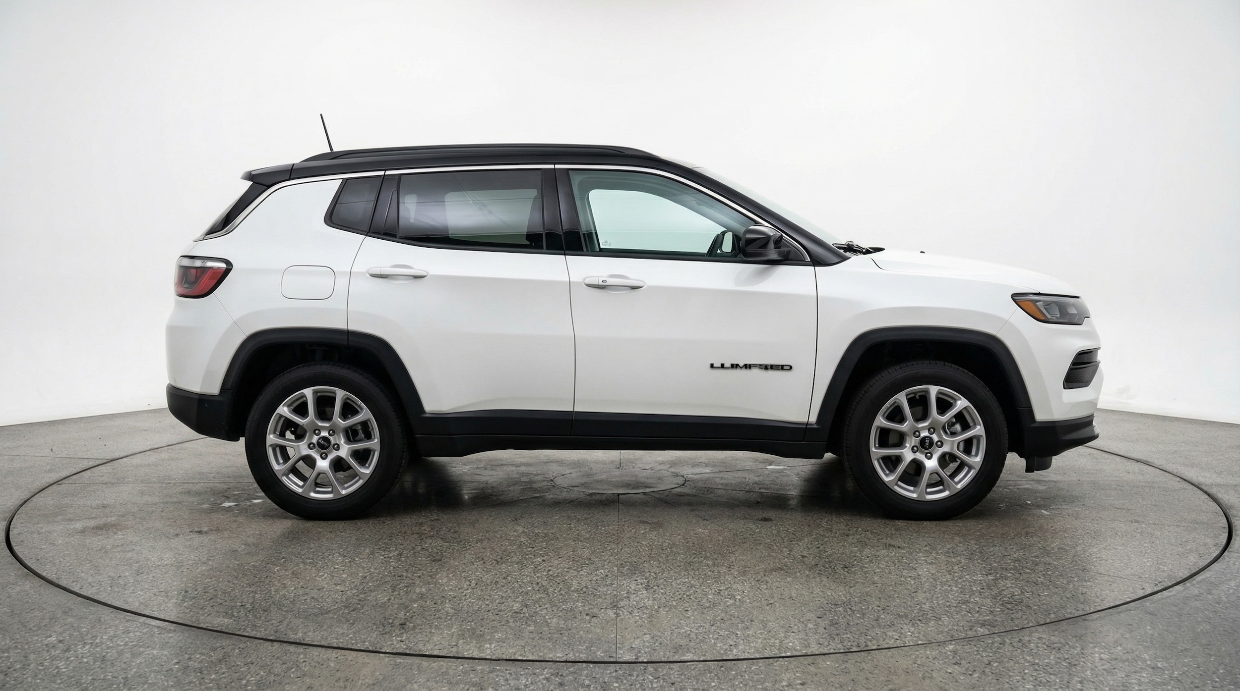 Thumbnail: 2025 Jeep Compass - 8