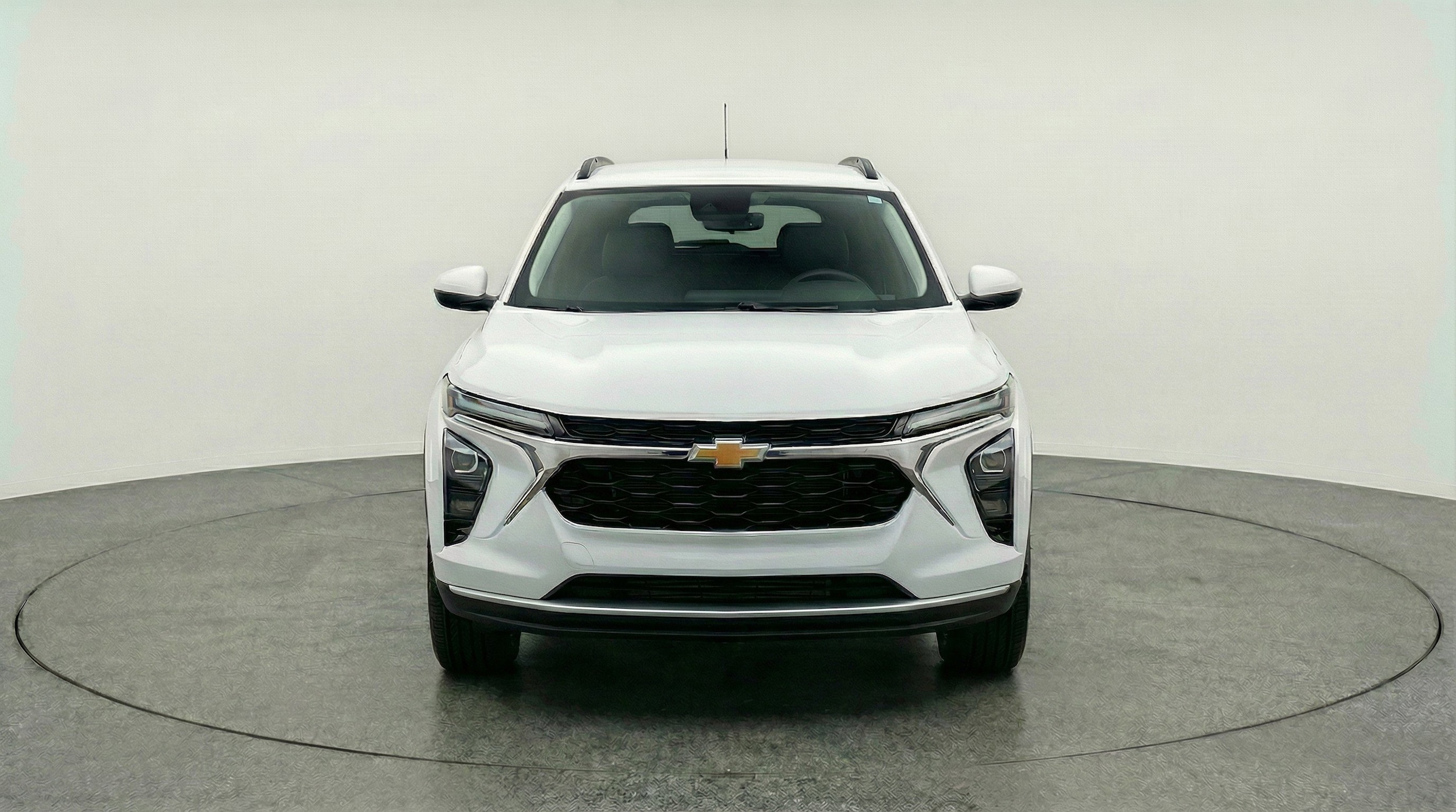 Thumbnail: 2025 Chevrolet Trax - 2