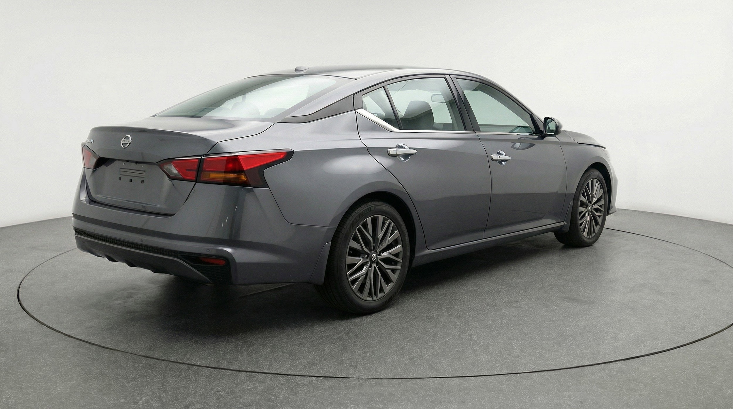 Thumbnail: 2025 Nissan Altima - 9
