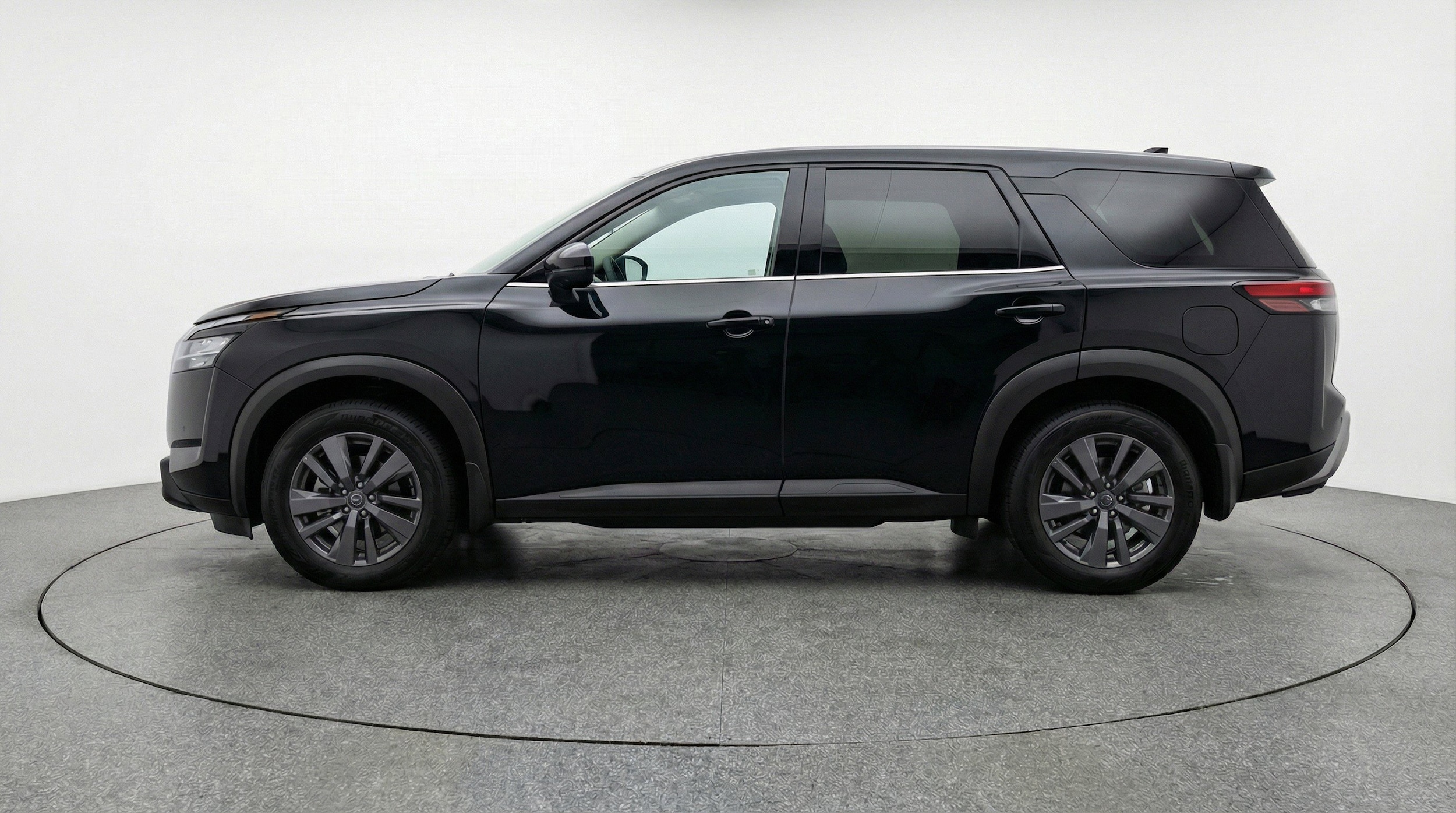 Thumbnail: 2025 Nissan Pathfinder - 5