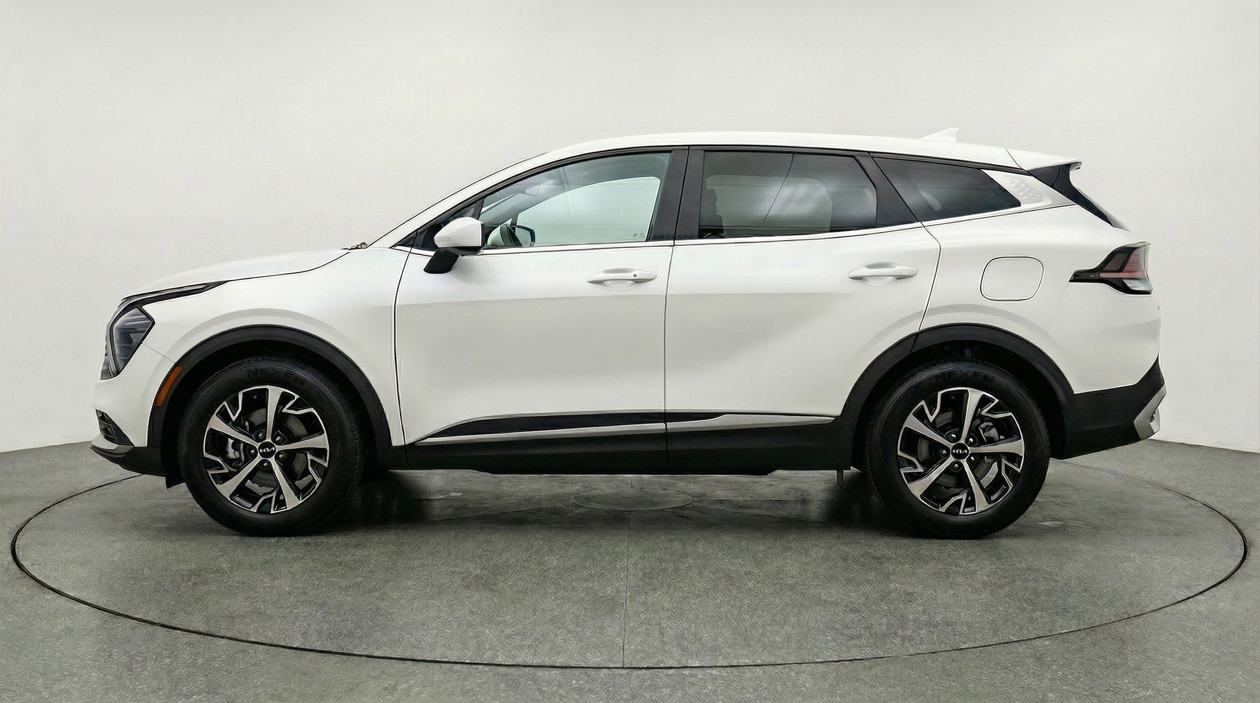 Thumbnail: 2025 Kia Sportage - 5