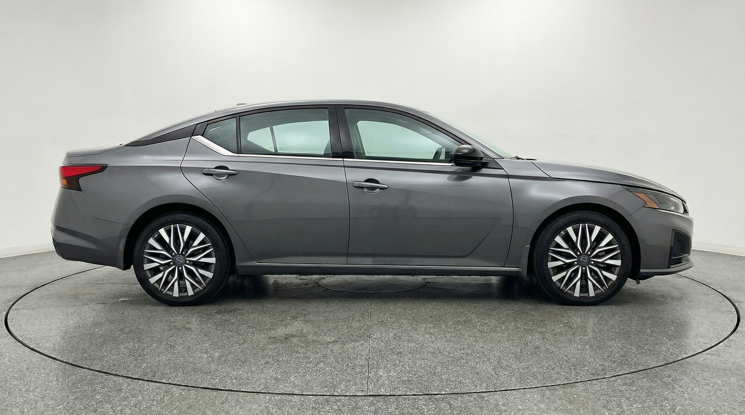 Thumbnail: 2025 Nissan Altima - 8