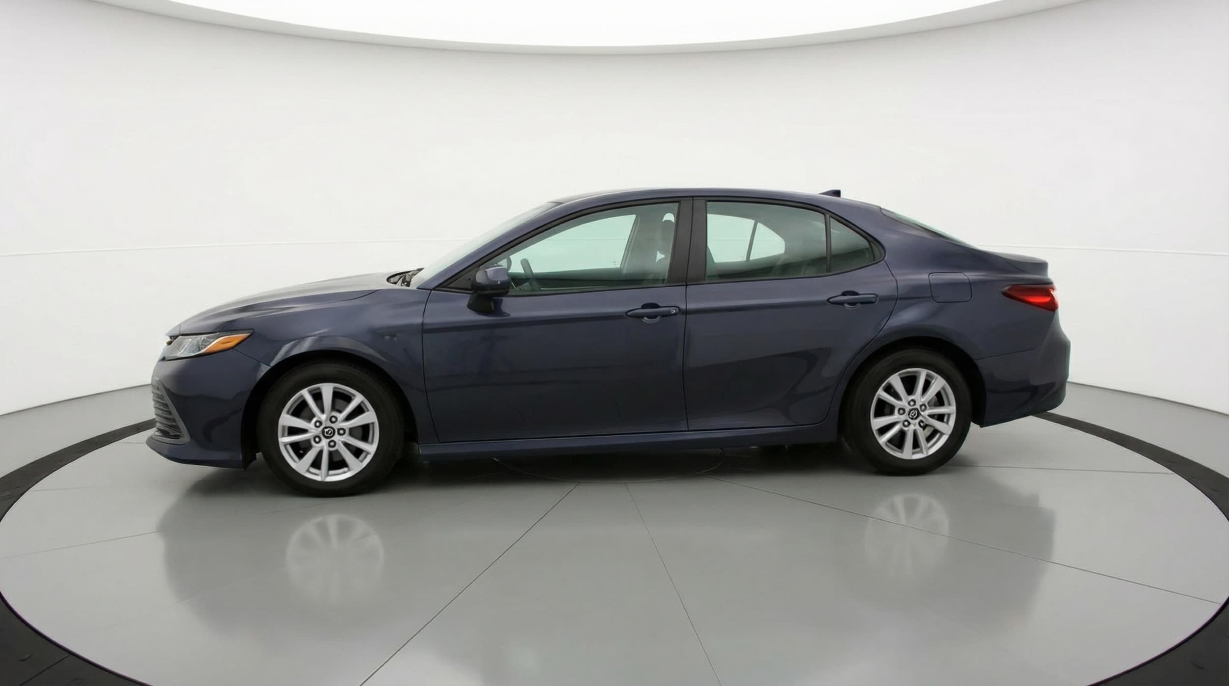 Thumbnail: 2025 Toyota Camry - 4