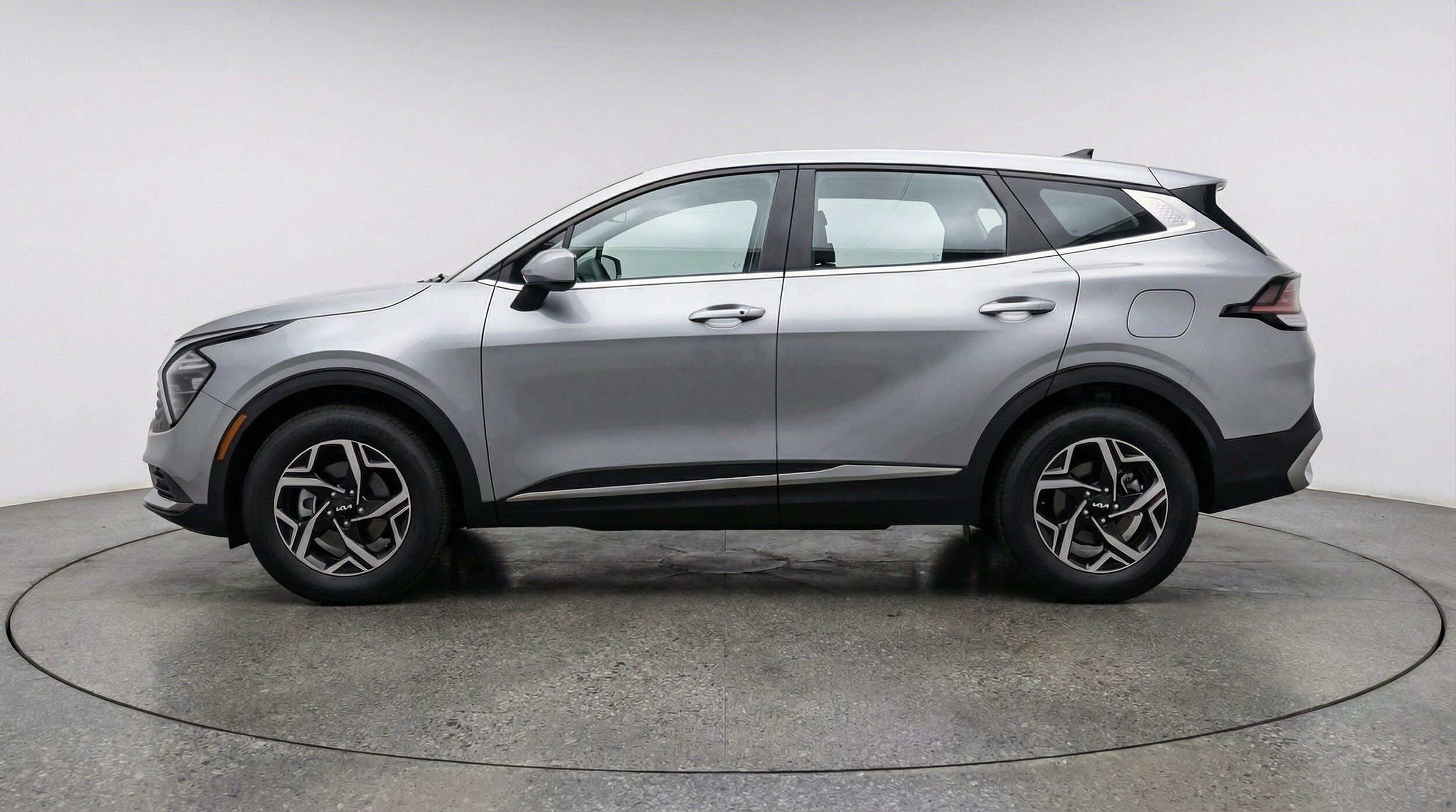 Thumbnail: 2025 Kia Sportage - 4