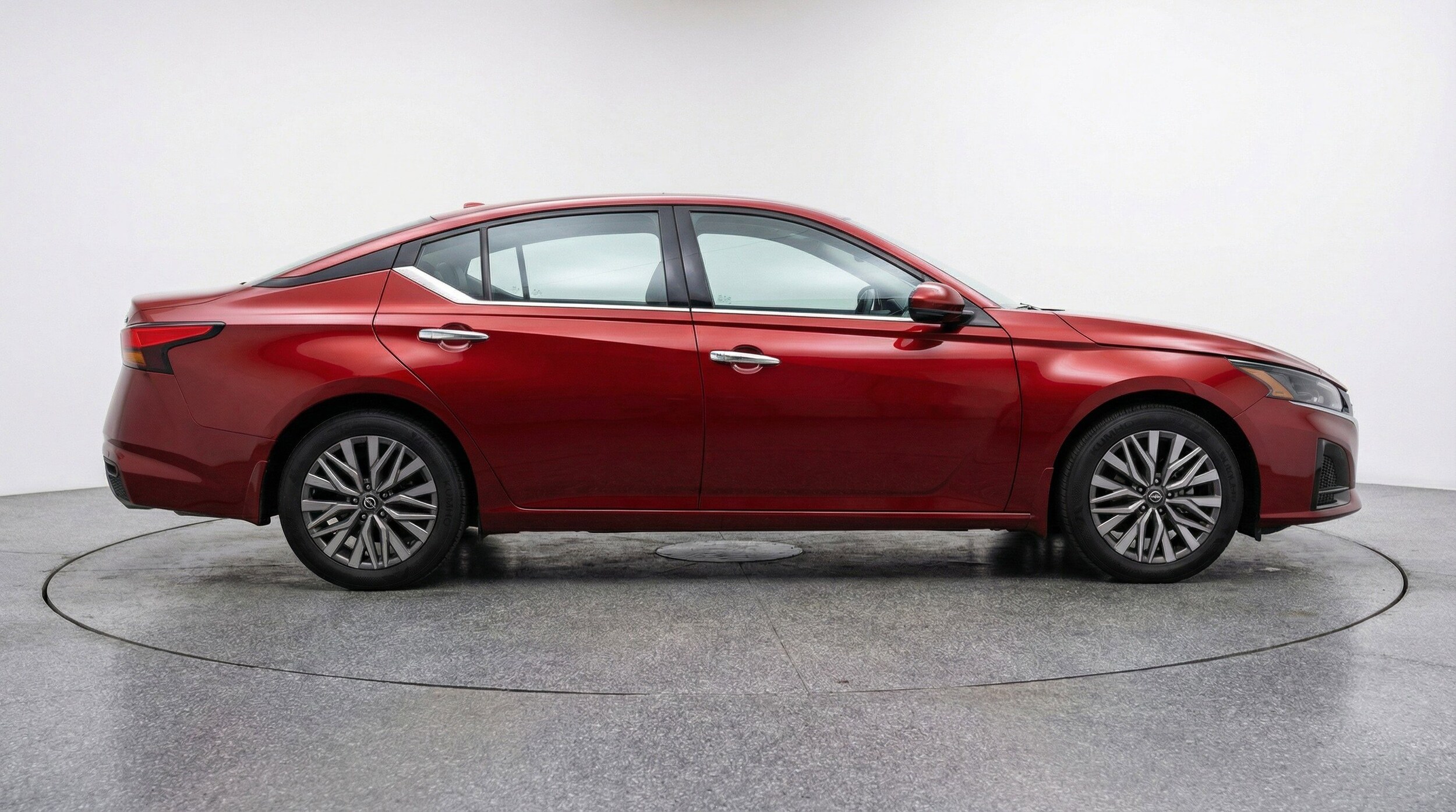 Thumbnail: 2025 Nissan Altima - 11