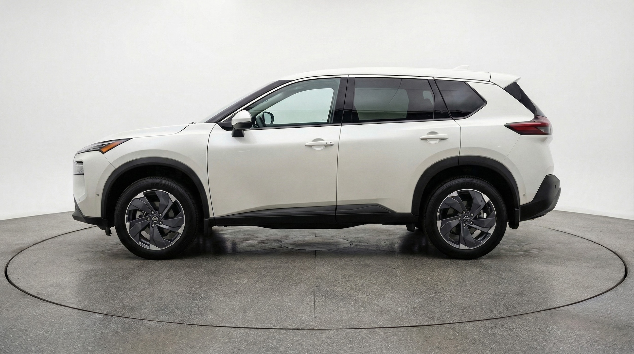 Thumbnail: 2025 Nissan Rogue - 4