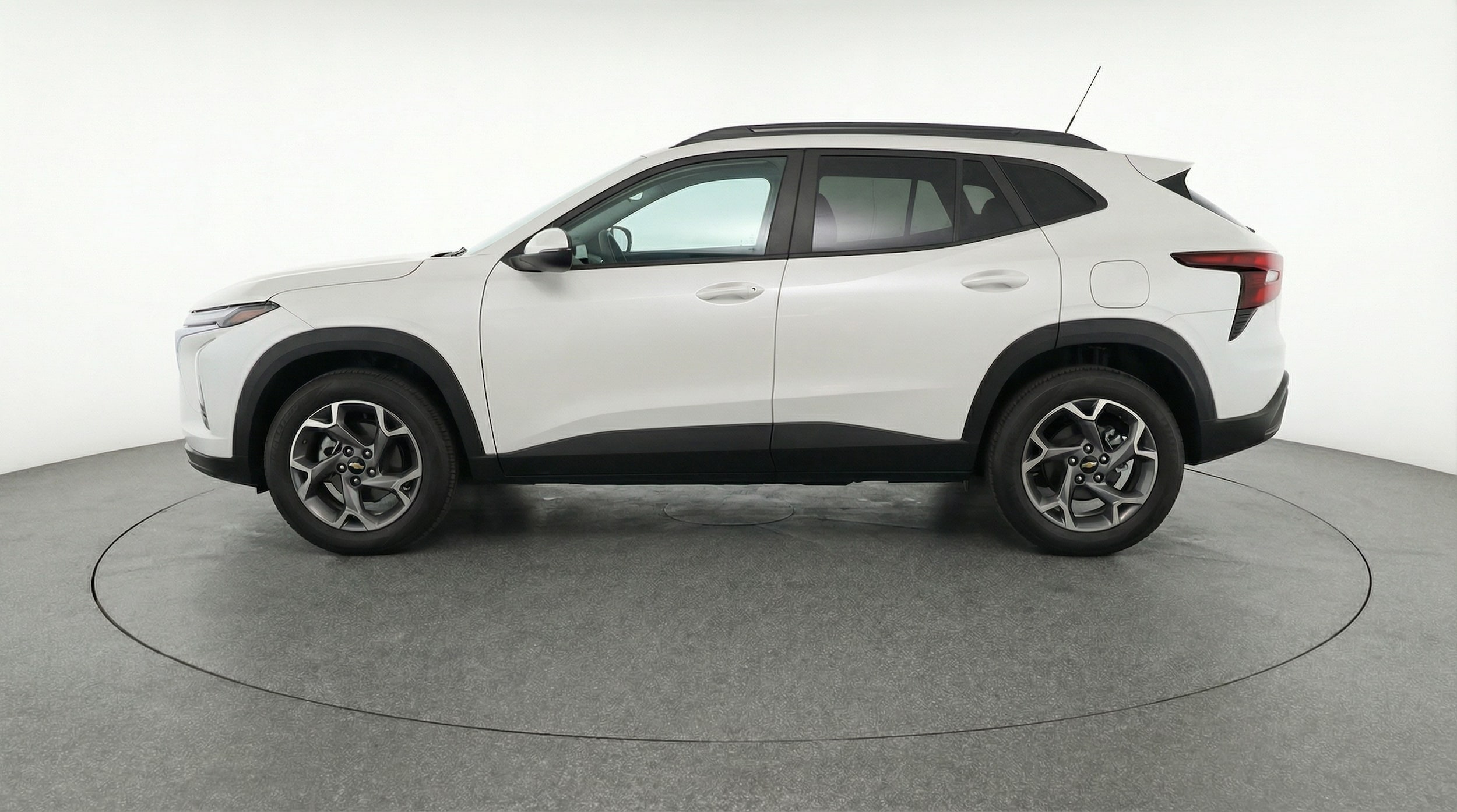 Thumbnail: 2025 Chevrolet Trax - 4
