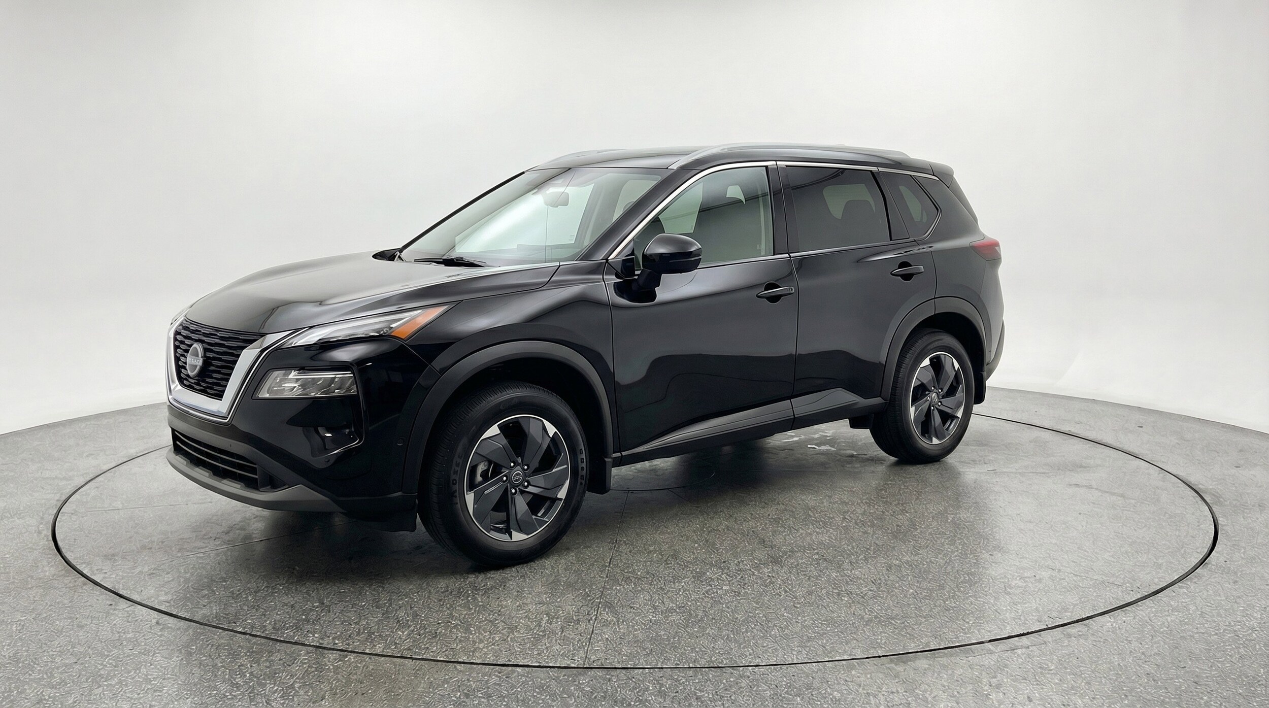 Thumbnail: 2025 Nissan Rogue - 3