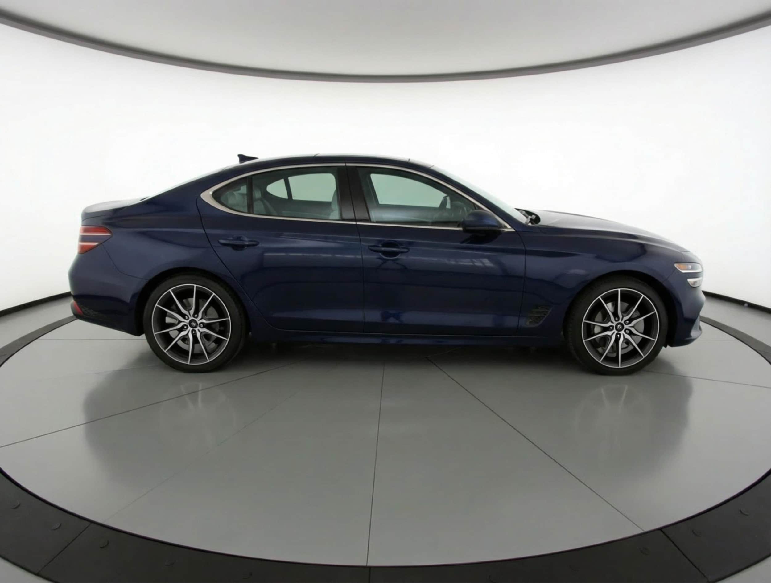 Thumbnail: 2025 Genesis G70 - 8