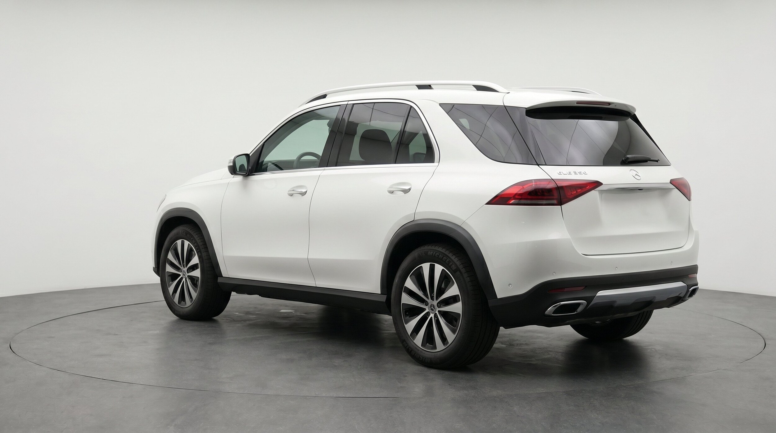 Thumbnail: 2026 Mercedes-Benz GLE - 6