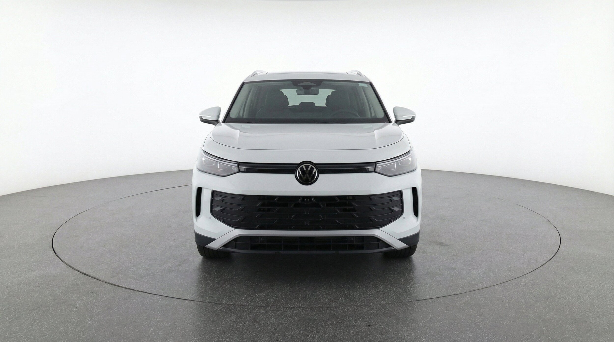 Thumbnail: 2026 Volkswagen Tiguan - 2