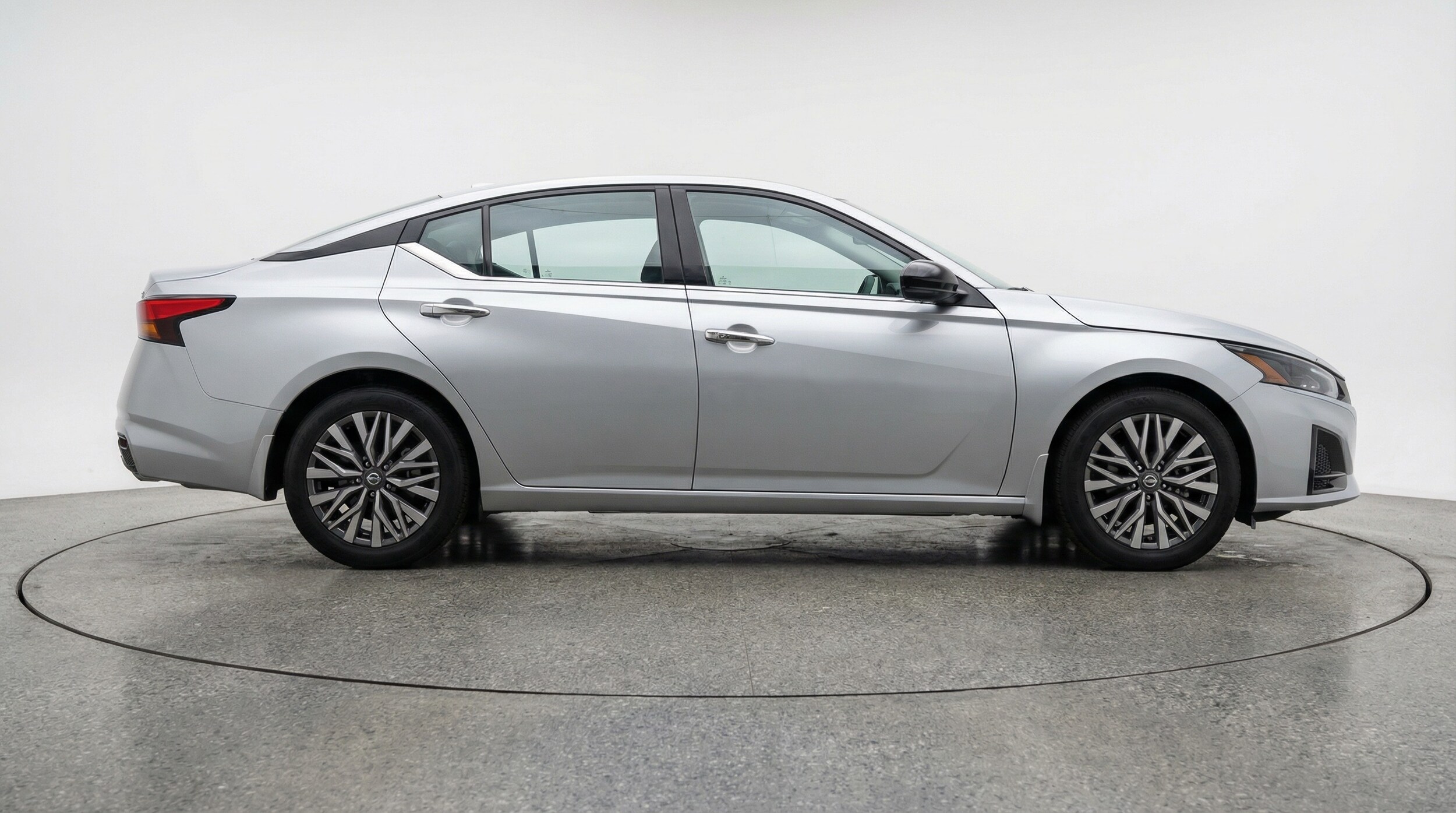 Thumbnail: 2025 Nissan Altima - 8