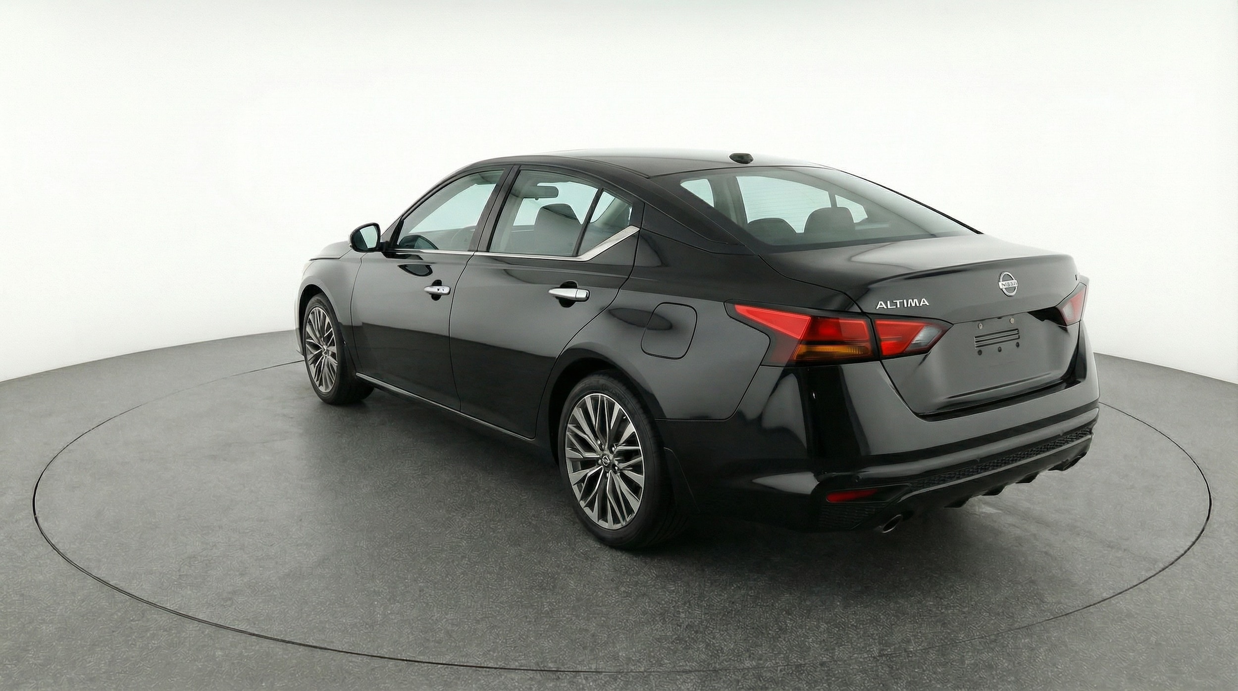 Thumbnail: 2025 Nissan Altima - 5