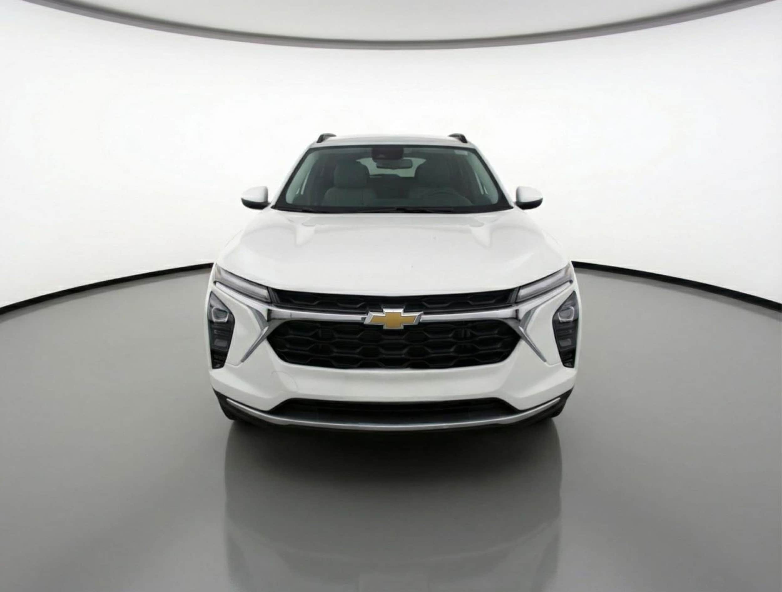Thumbnail: 2025 Chevrolet Trax - 2