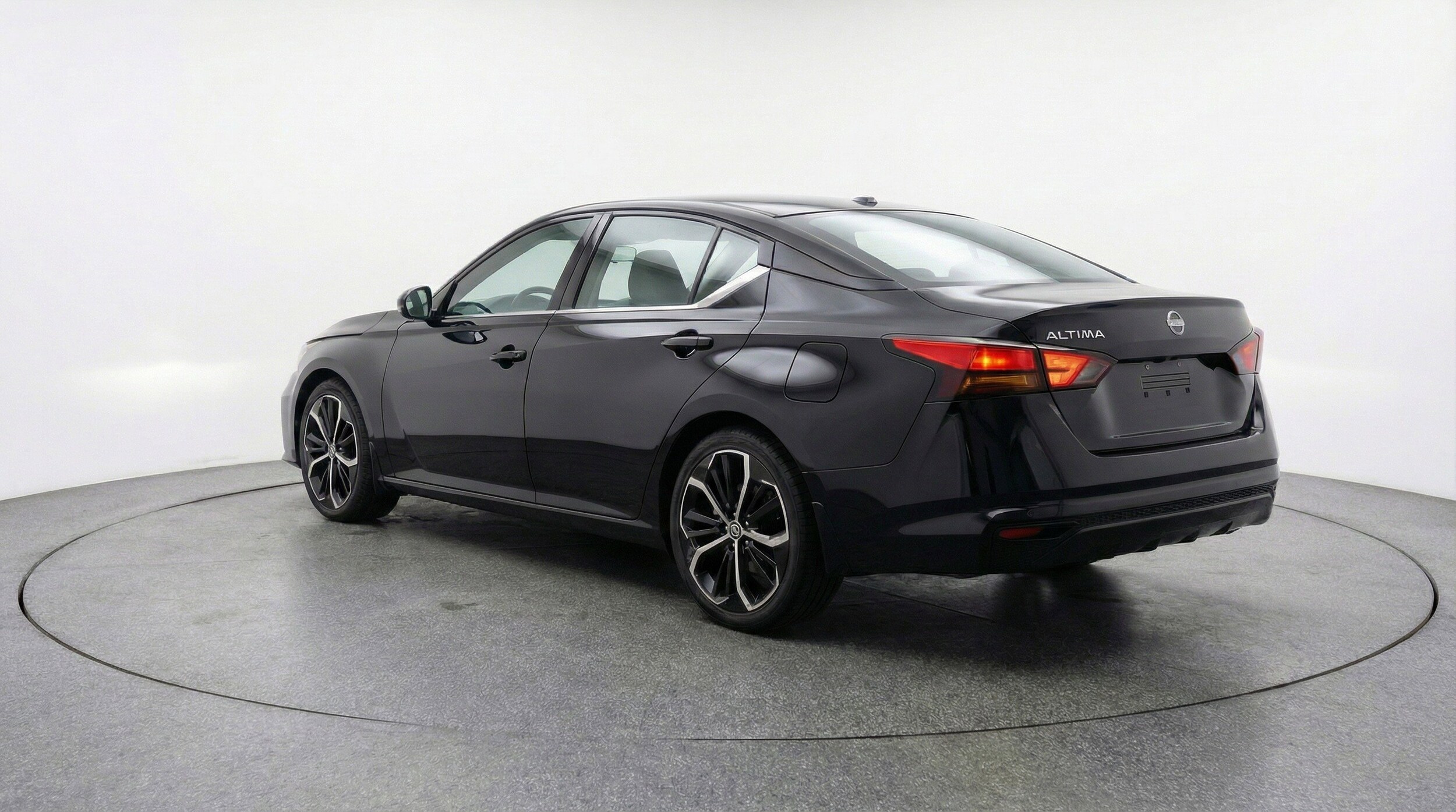 Thumbnail: 2025 Nissan Altima - 6