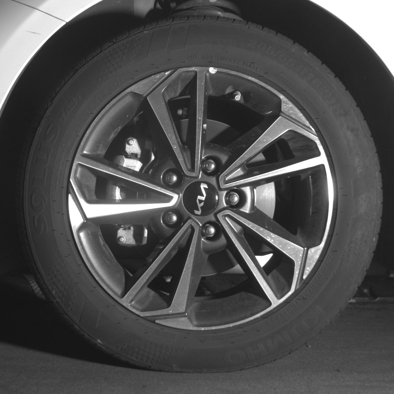 Thumbnail: 2024 Kia Forte - 9