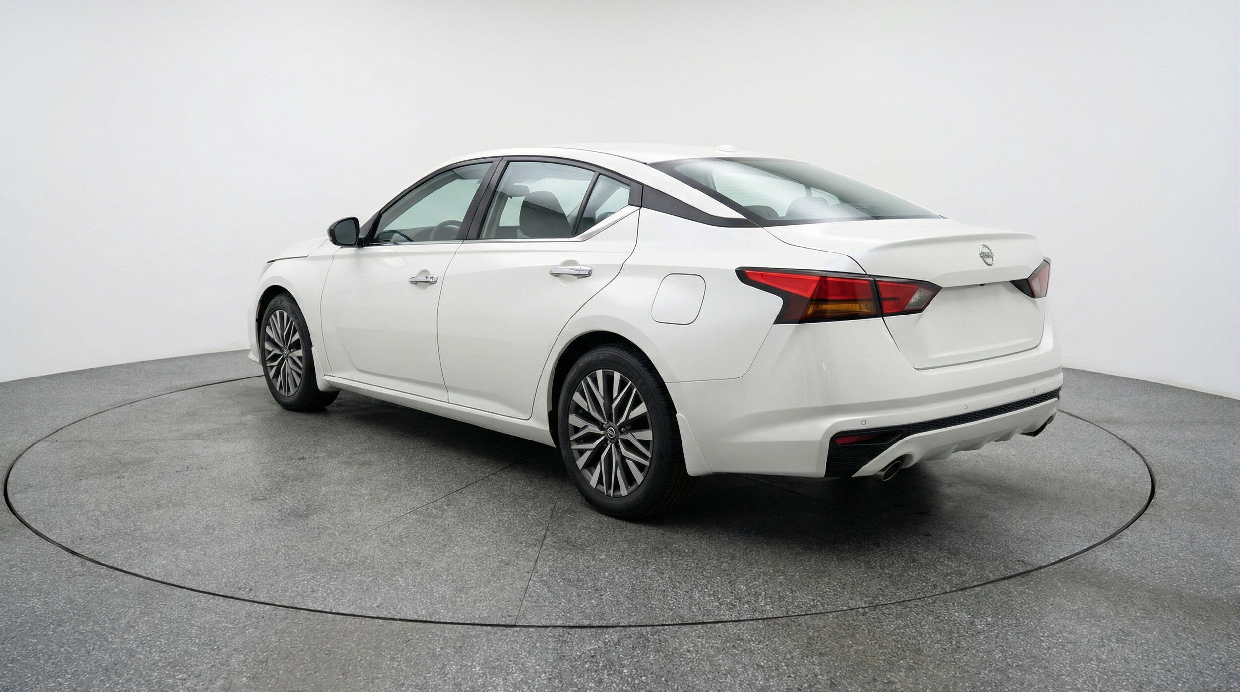 Thumbnail: 2025 Nissan Altima - 6