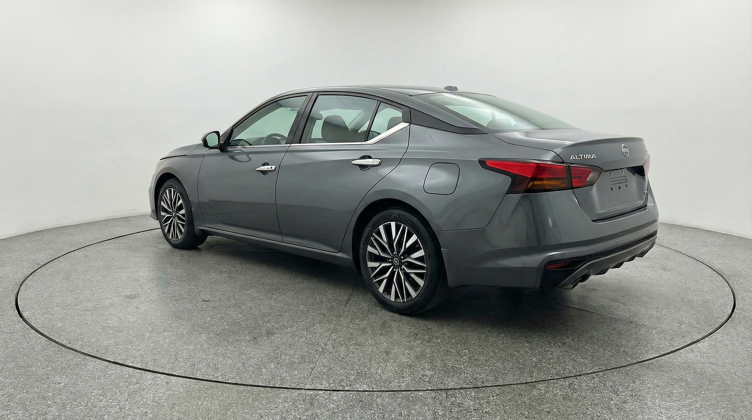 Thumbnail: 2025 Nissan Altima - 5