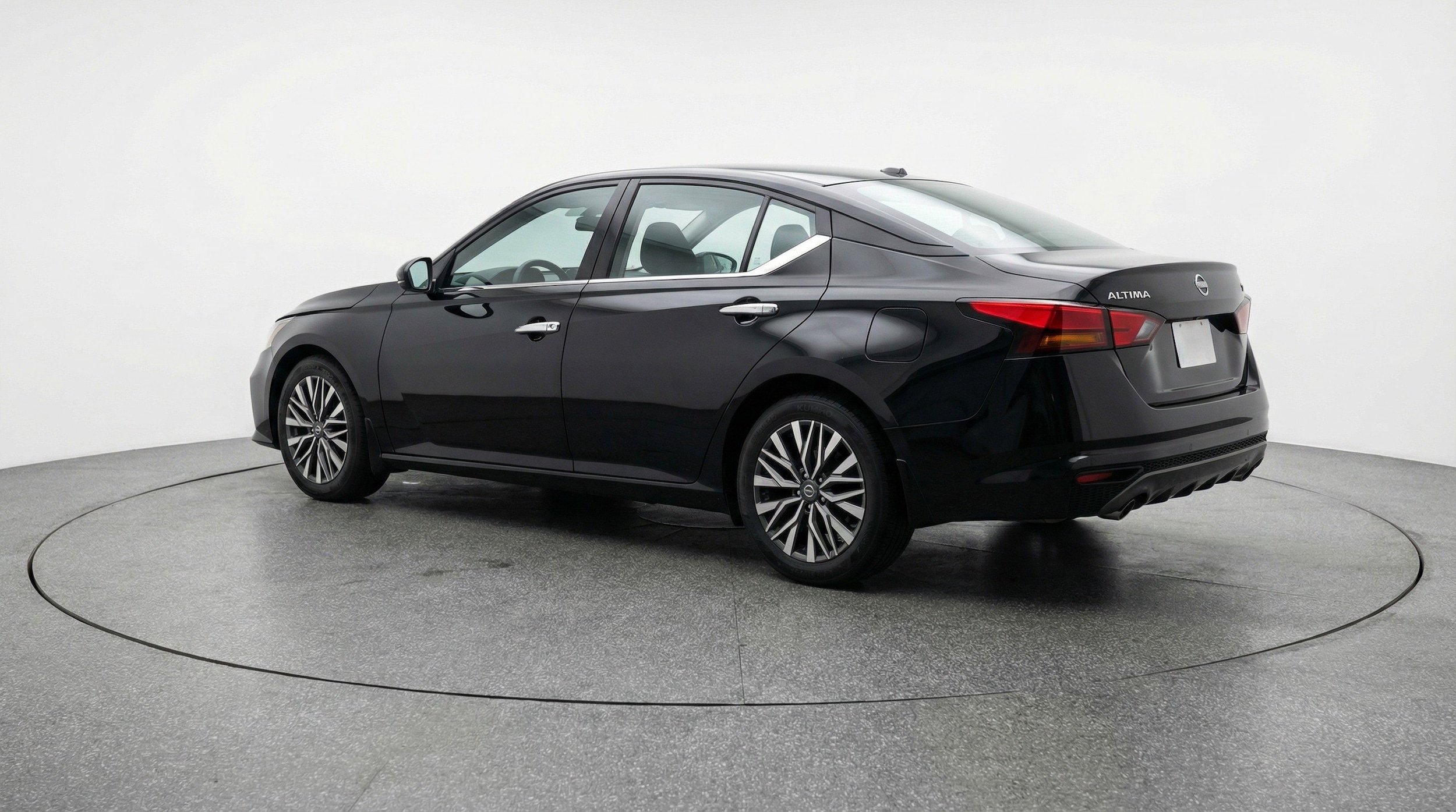 Thumbnail: 2025 Nissan Altima - 6