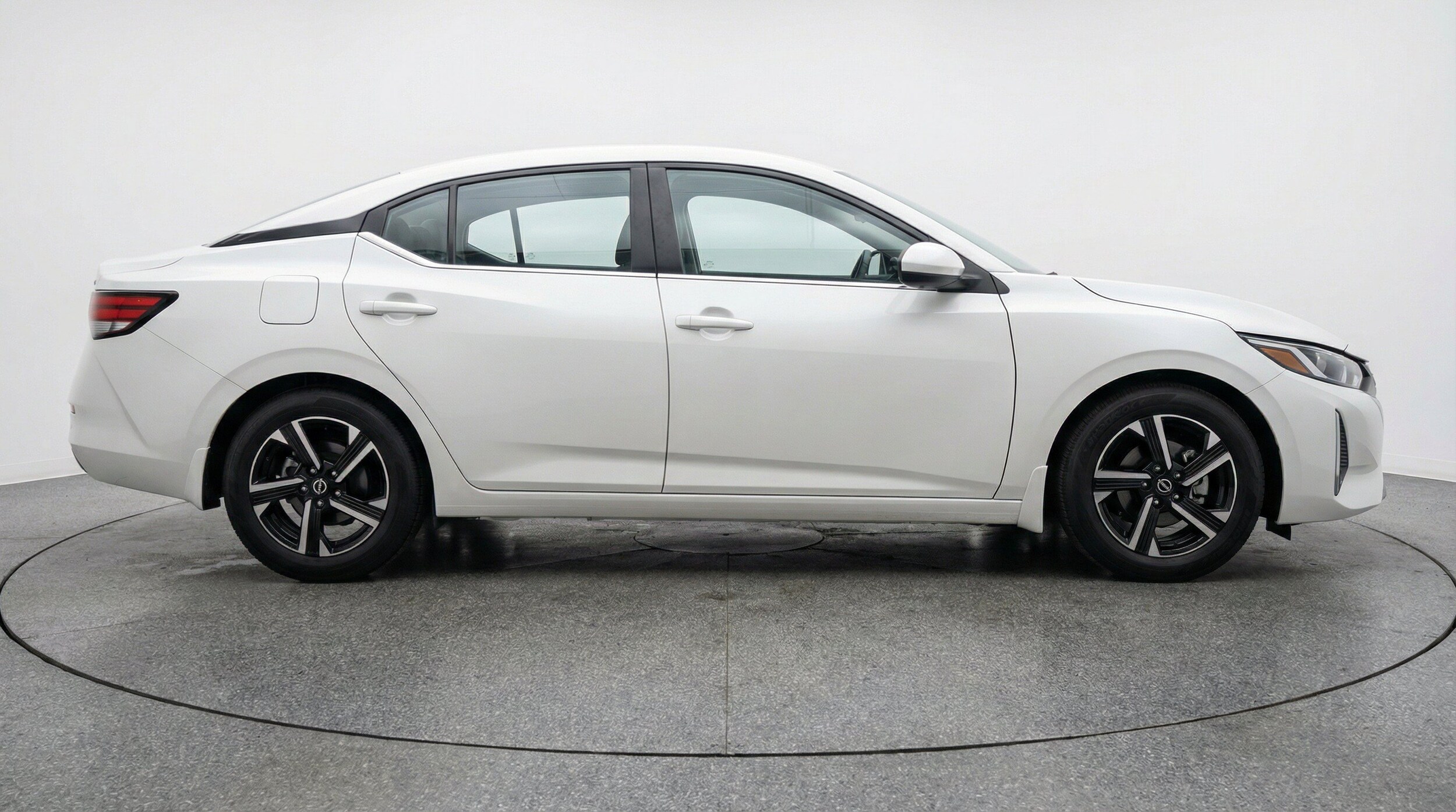 Thumbnail: 2025 Nissan Sentra - 11