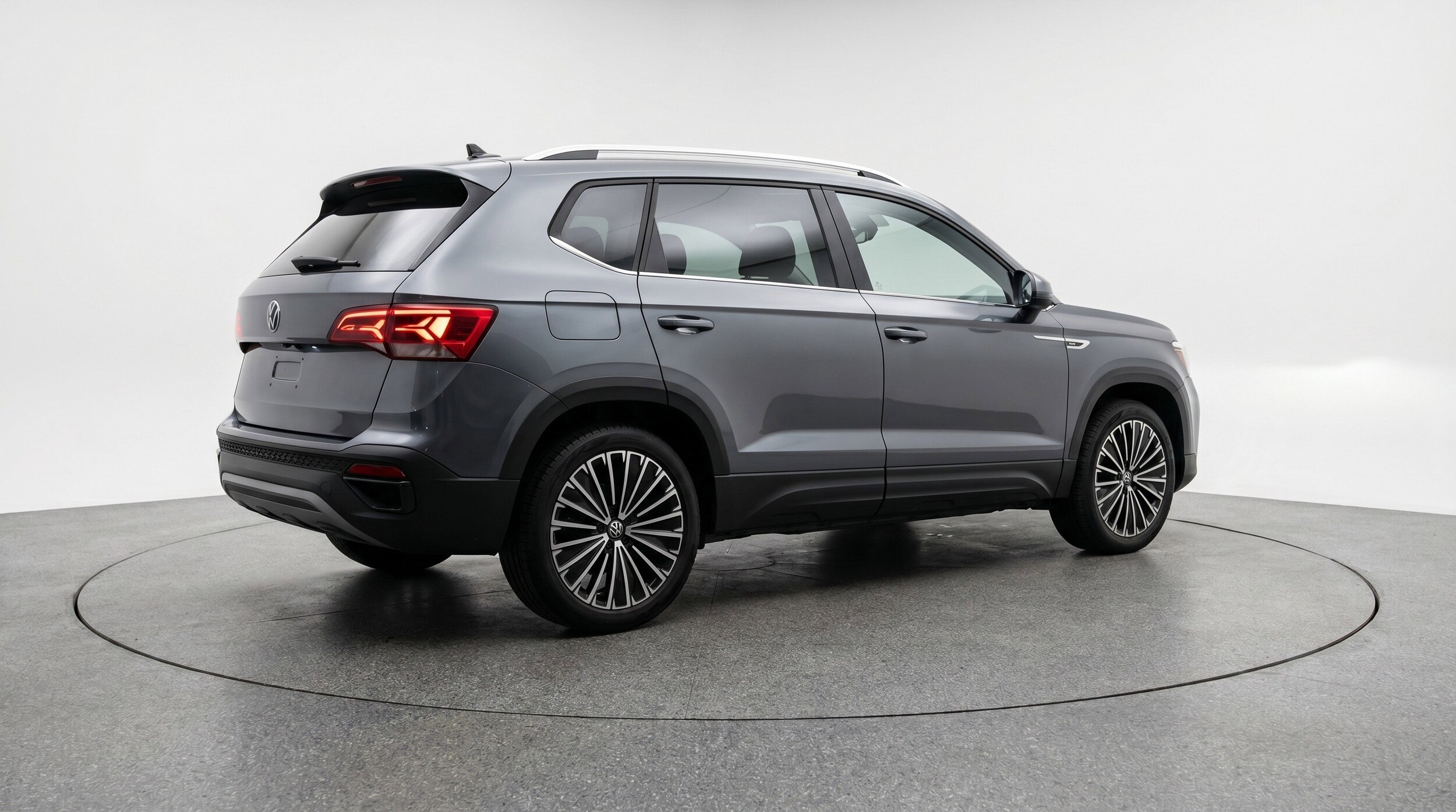 Thumbnail: 2025 Volkswagen Taos - 9