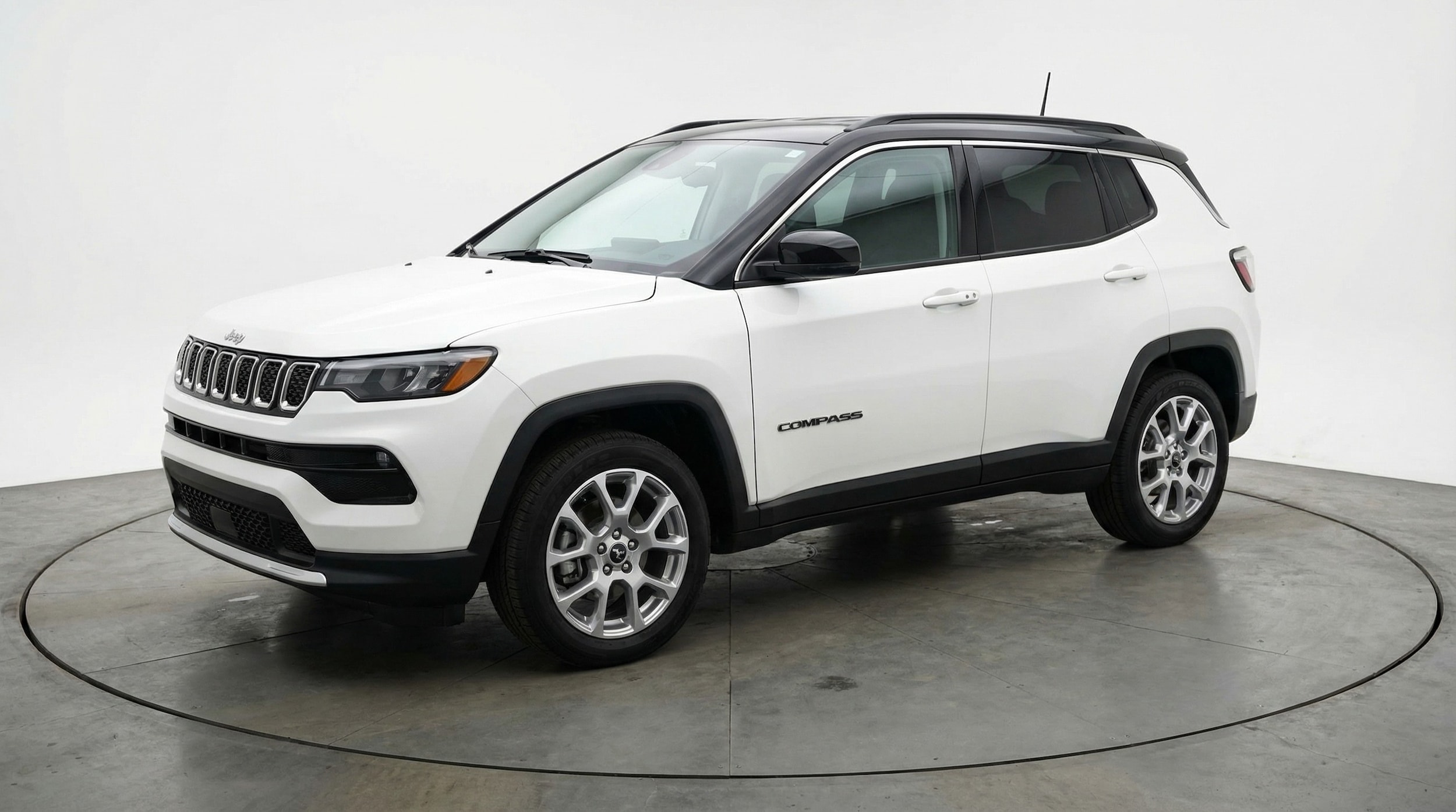 Thumbnail: 2025 Jeep Compass - 3