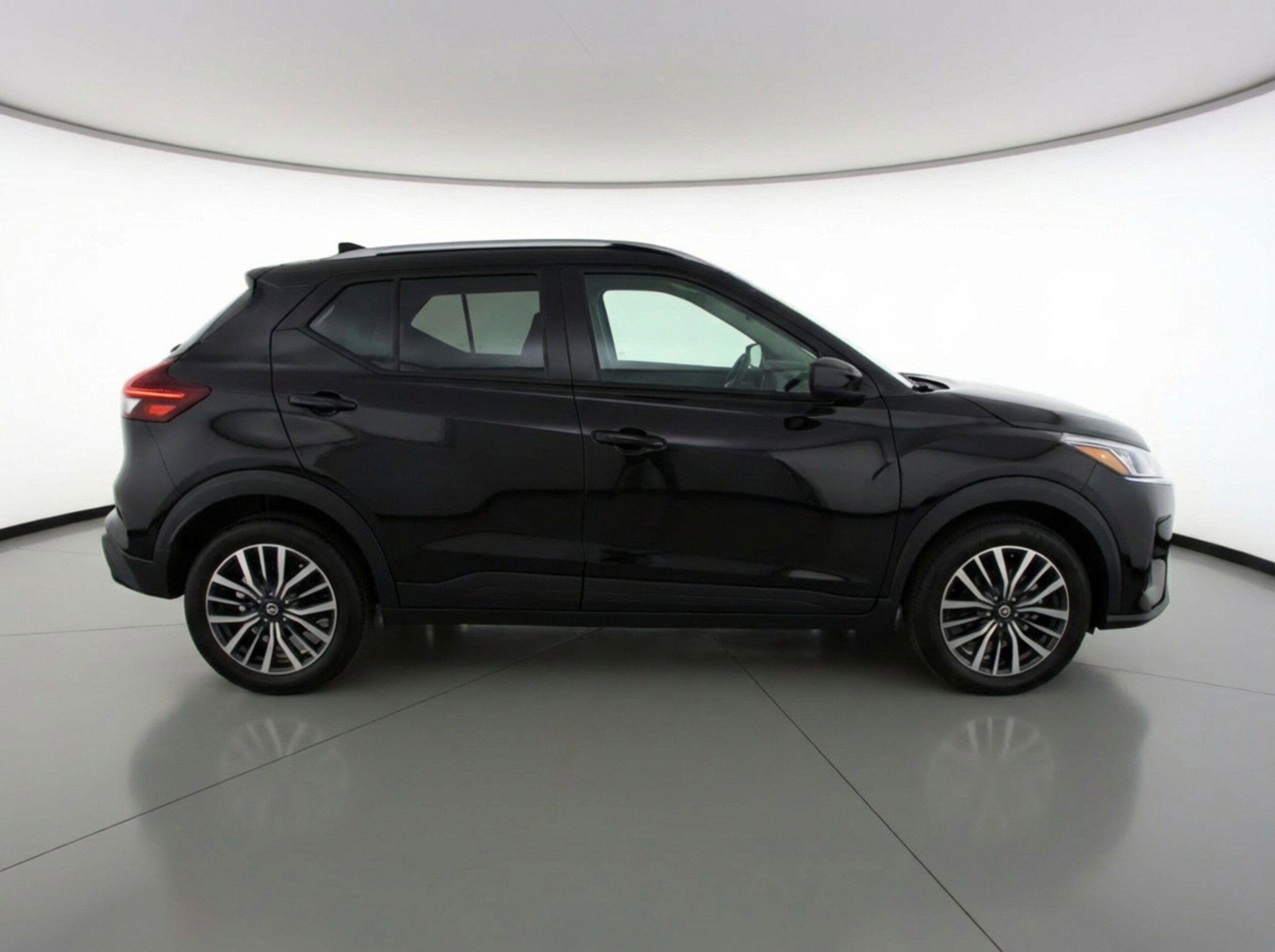 Thumbnail: 2024 Nissan Kicks - 11