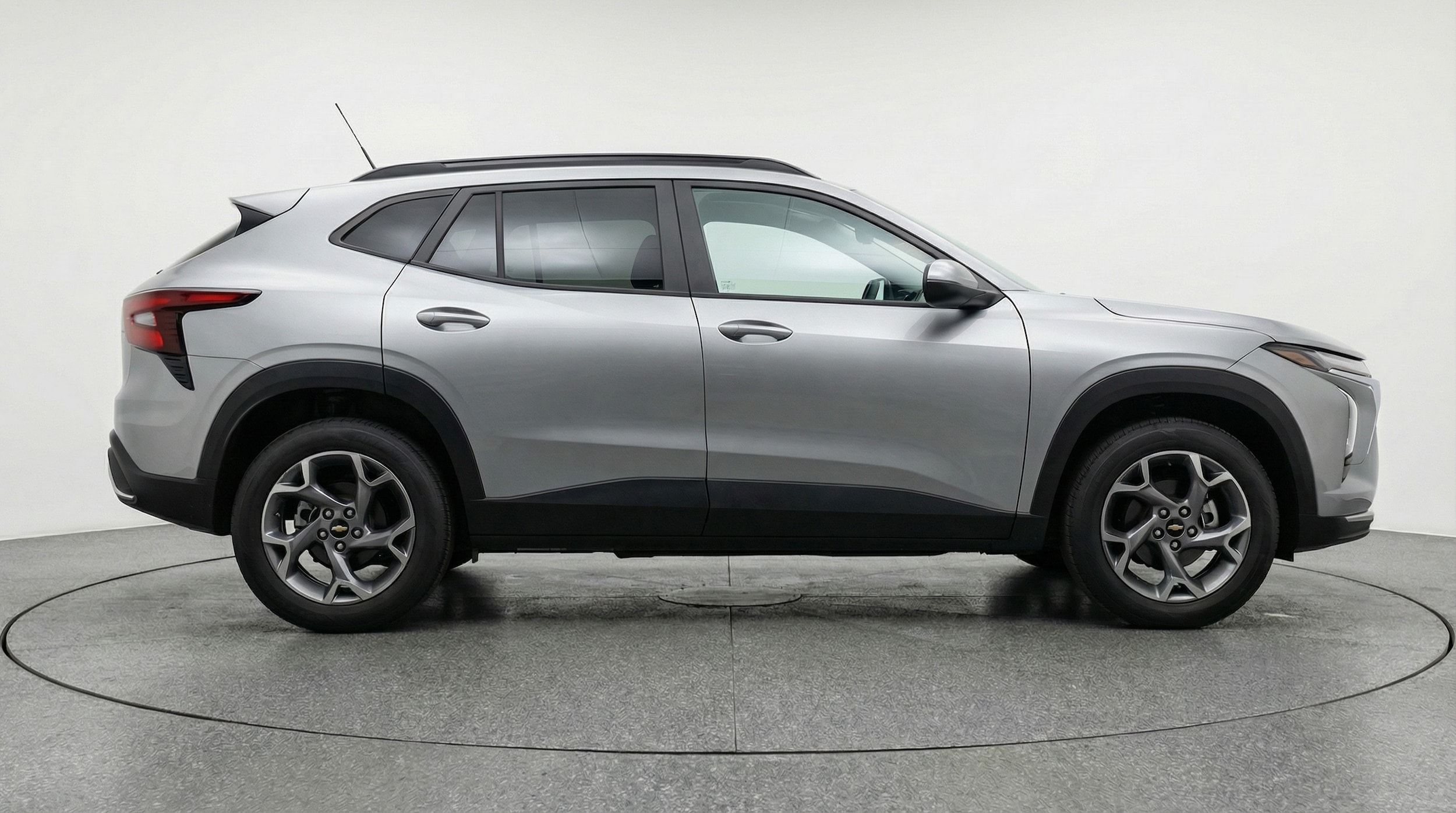 Thumbnail: 2025 Chevrolet Trax - 8