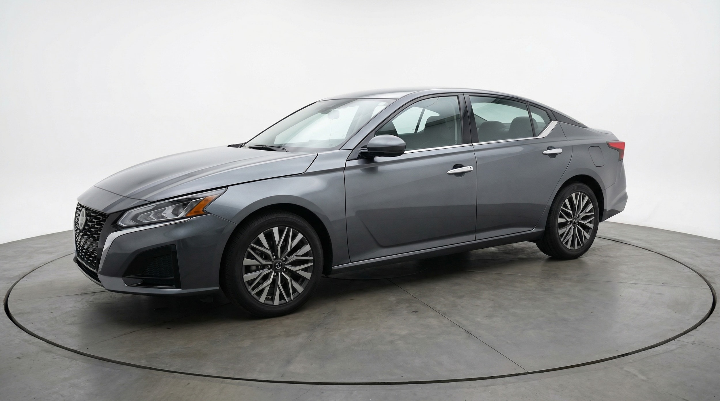 Thumbnail: 2025 Nissan Altima - 3