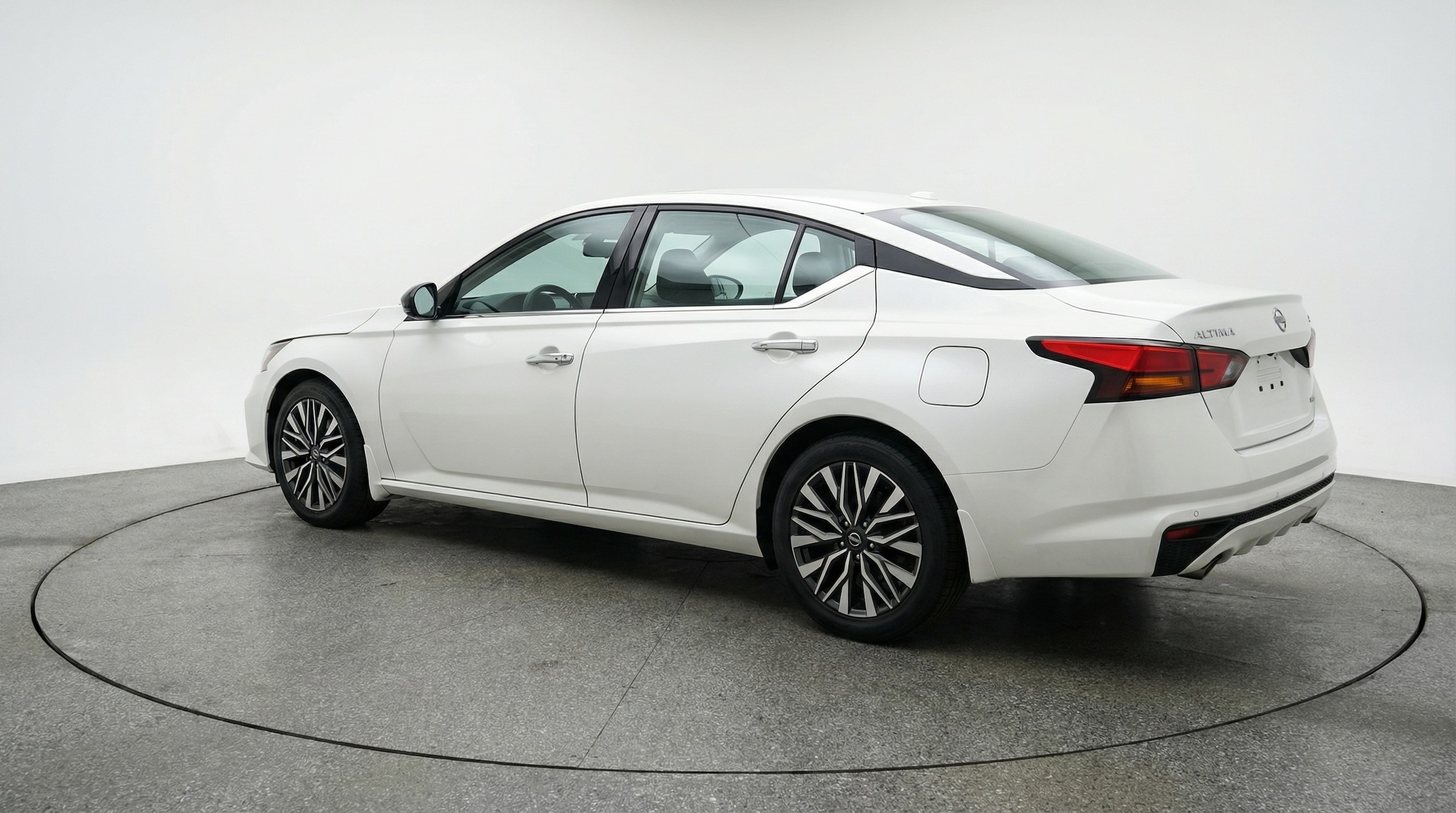 Thumbnail: 2025 Nissan Altima - 5