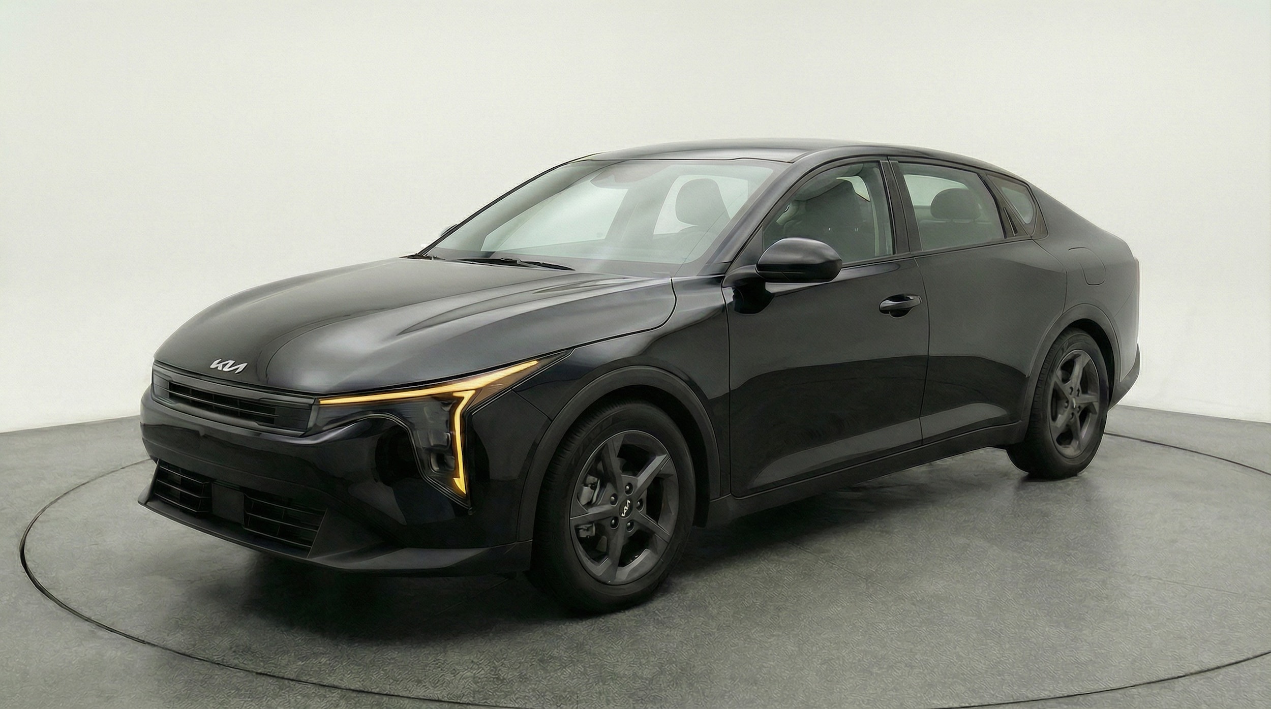 Thumbnail: 2025 Kia K4 - 3