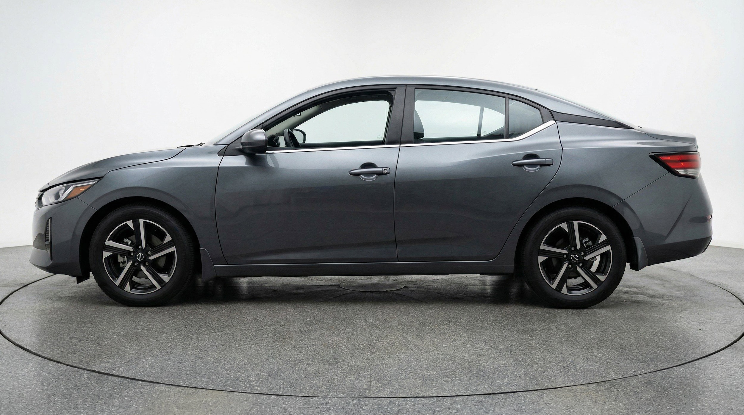 Thumbnail: 2025 Nissan Sentra - 5