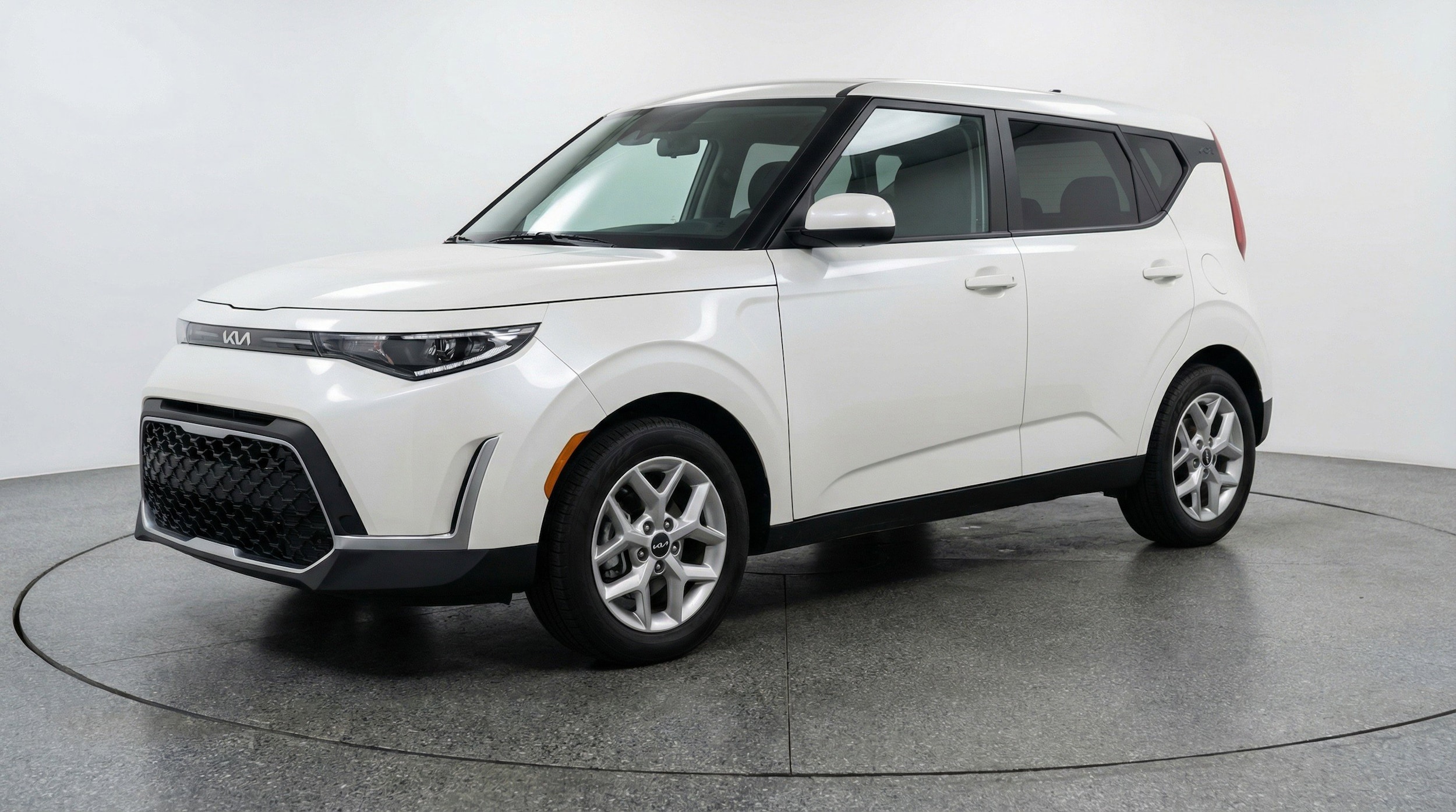 Thumbnail: 2025 Kia Soul - 3