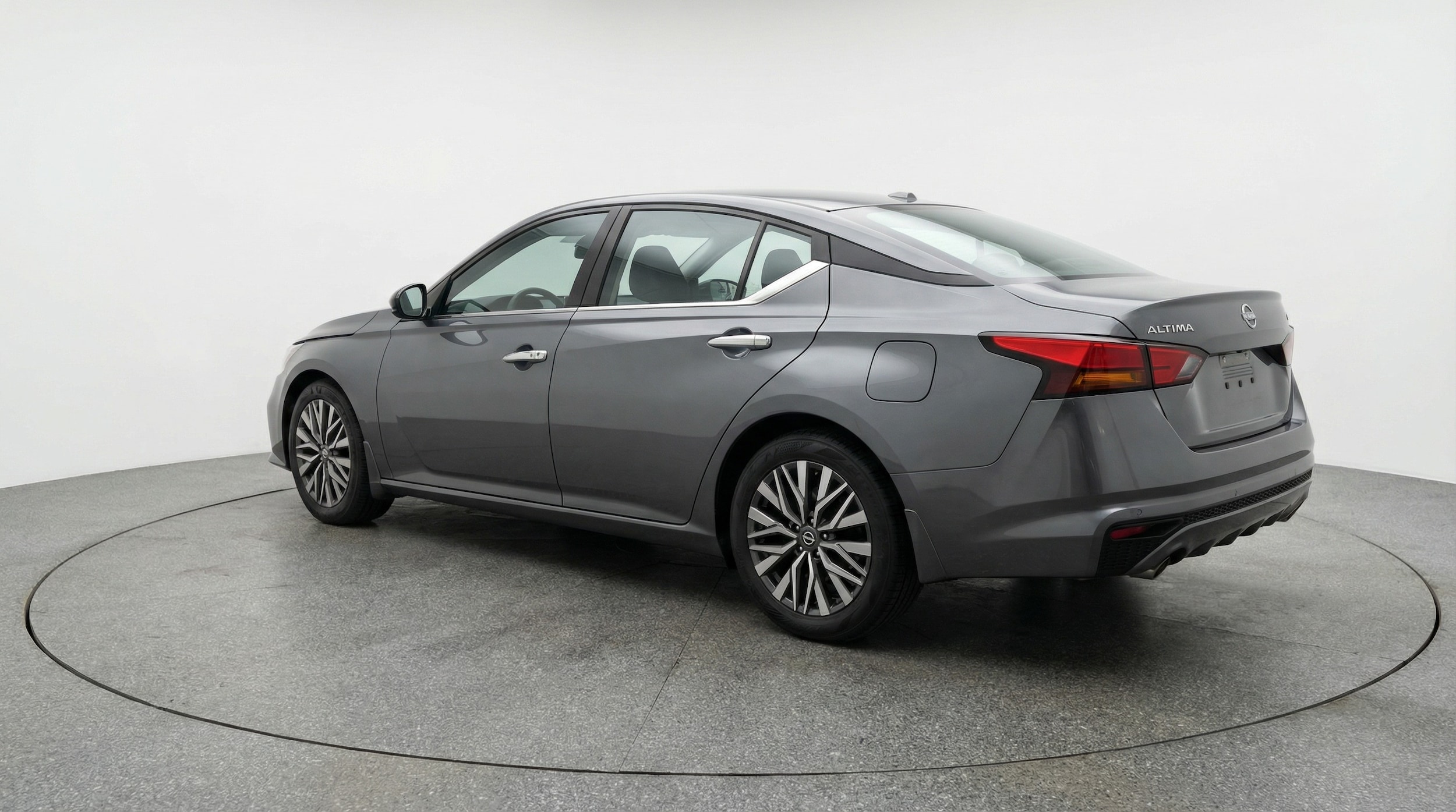 Thumbnail: 2025 Nissan Altima - 5