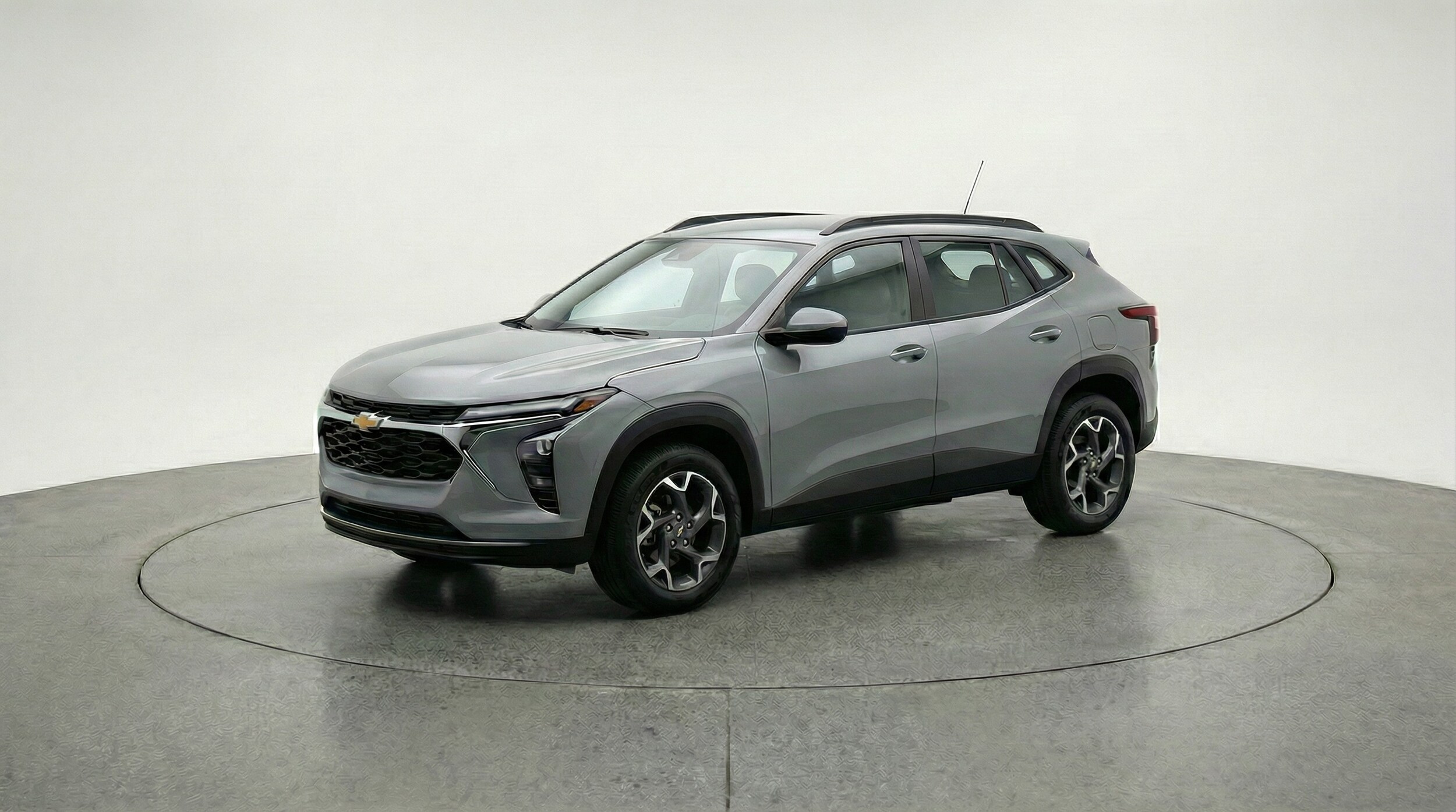 Thumbnail: 2025 Chevrolet Trax - 3