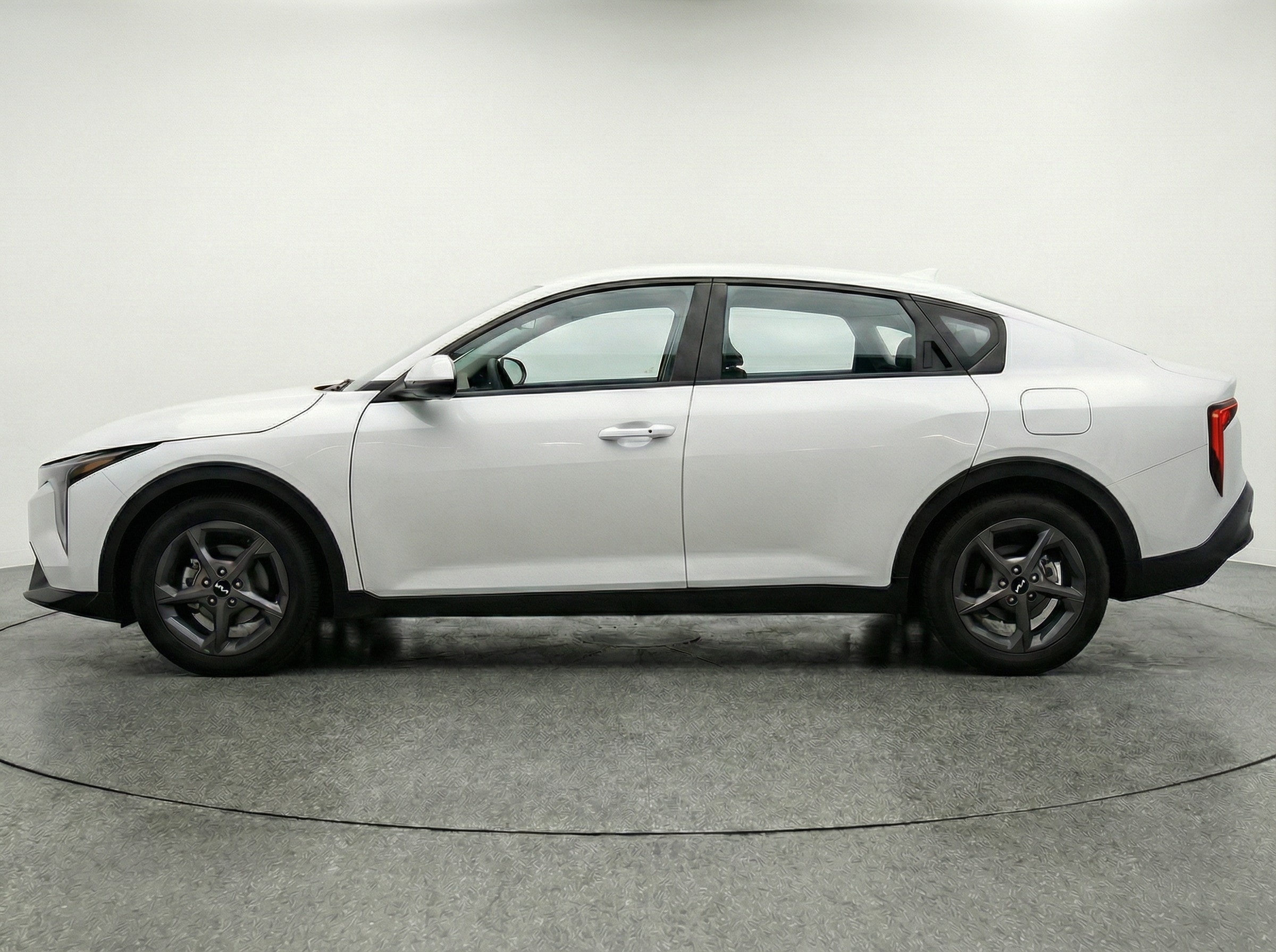 Thumbnail: 2025 Kia K4 - 4