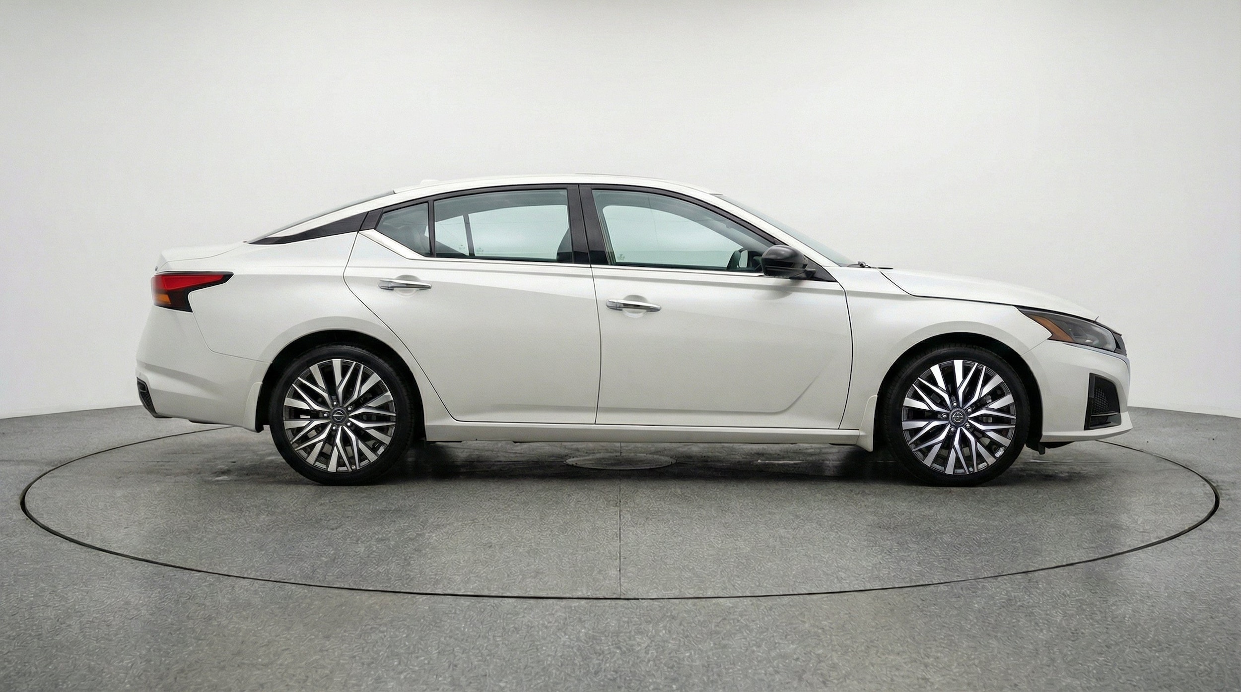Thumbnail: 2025 Nissan Altima - 11