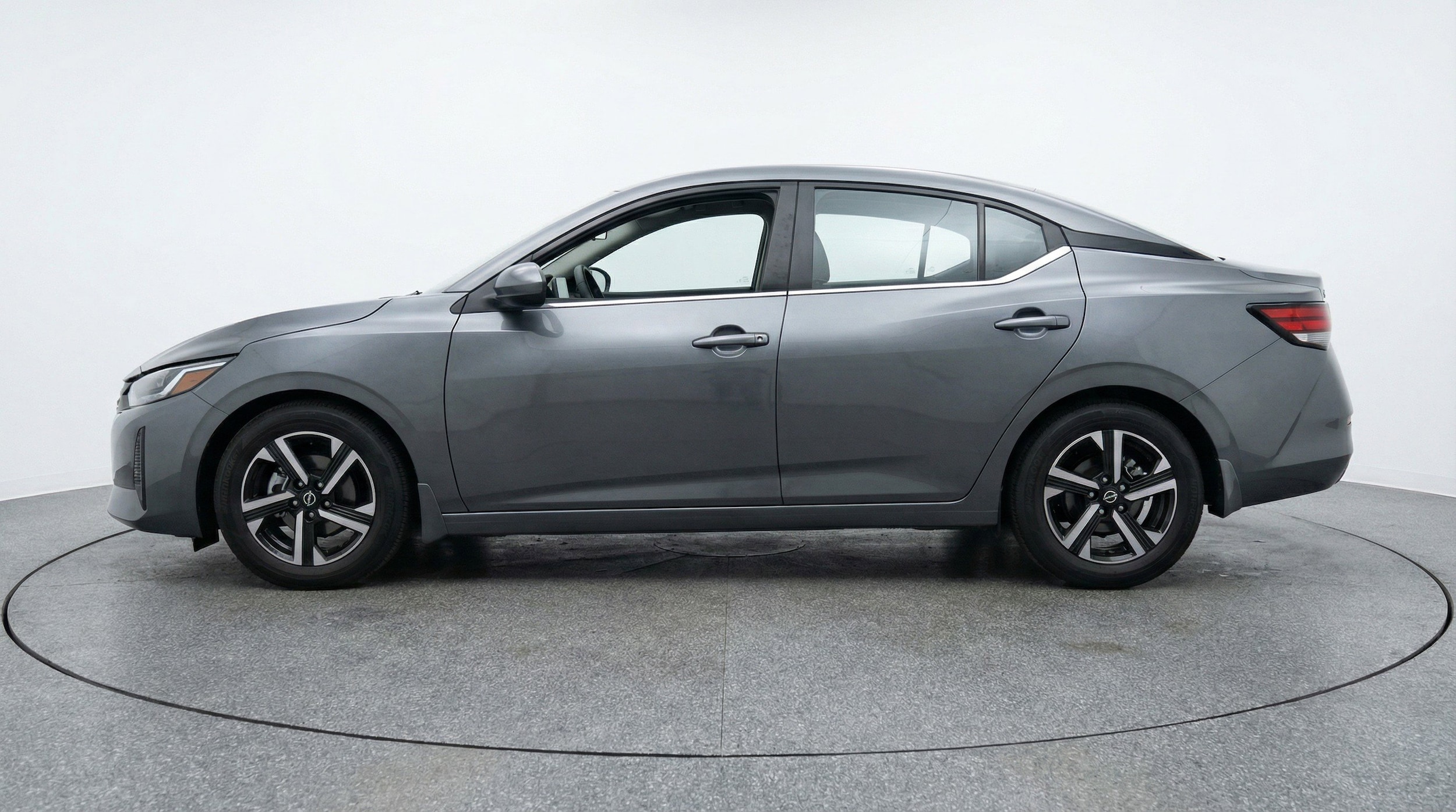 Thumbnail: 2025 Nissan Sentra - 5