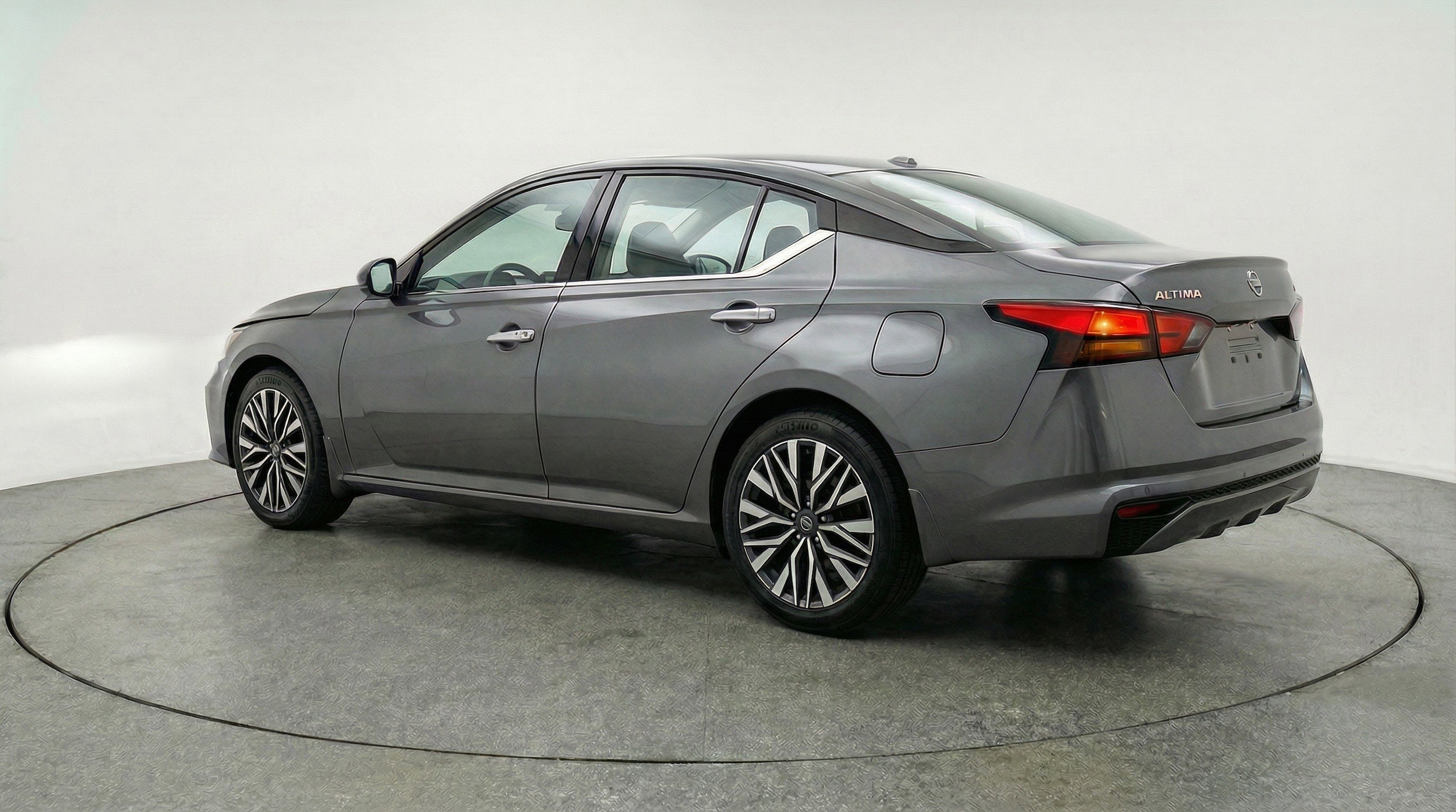 Thumbnail: 2025 Nissan Altima - 6
